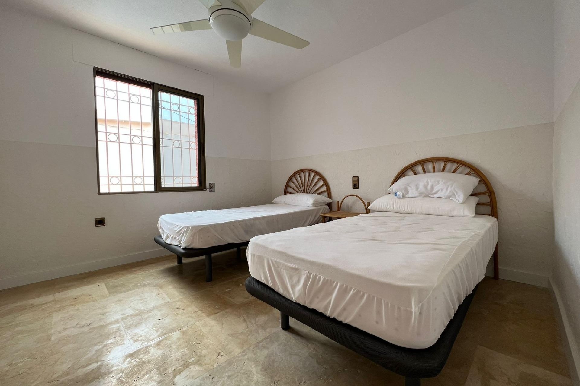 Resale - Semi Detached Villa -
Orihuela Costa - Cabo Roig