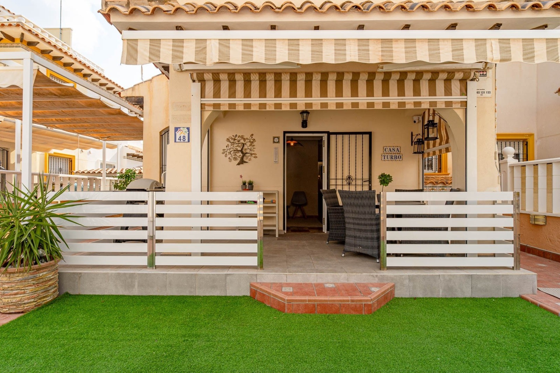 Resale - Semi Detached Villa -
Orihuela Costa - Lomas de Cabo Roig
