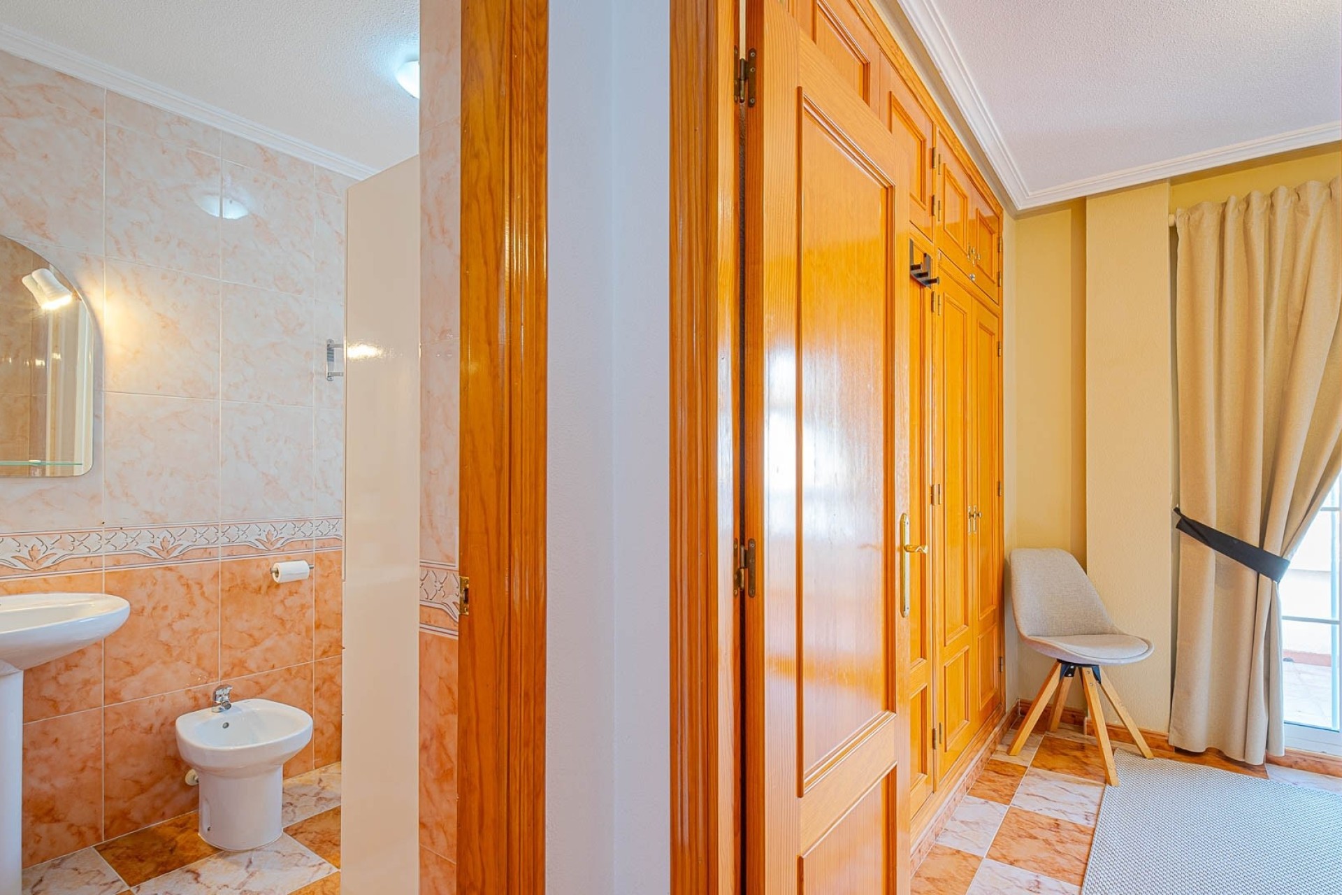 Resale - Semi Detached Villa -
Orihuela Costa - Lomas de Cabo Roig