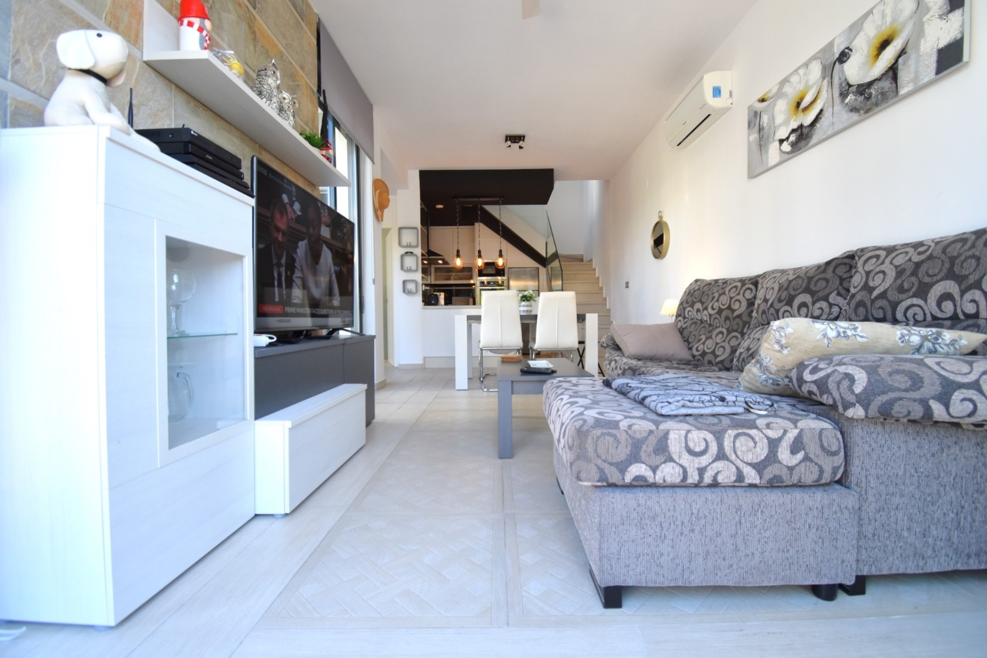 Resale - Semi Detached Villa -
Orihuela Costa - Lomas de Cabo Roig