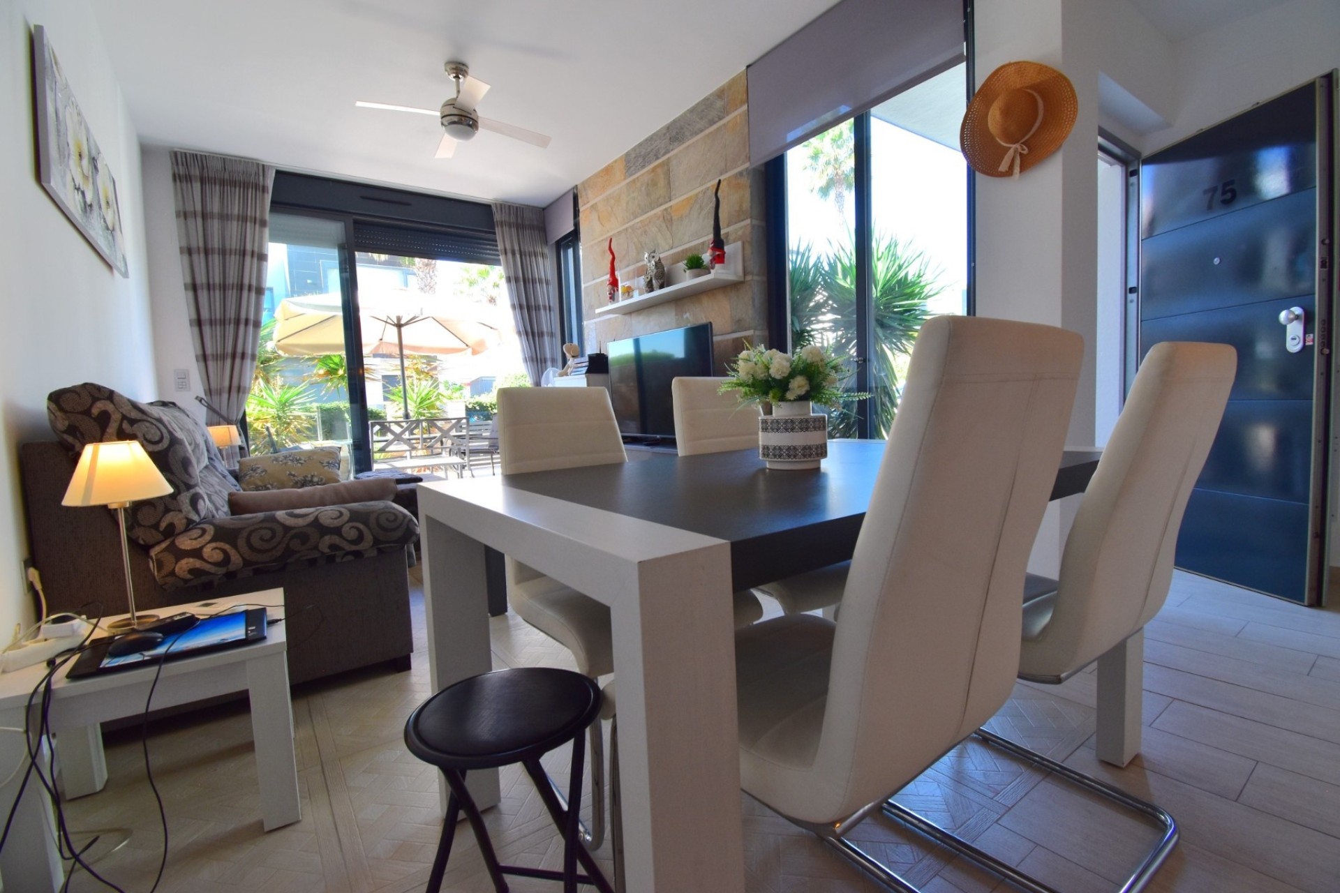 Resale - Semi Detached Villa -
Orihuela Costa - Lomas de Cabo Roig