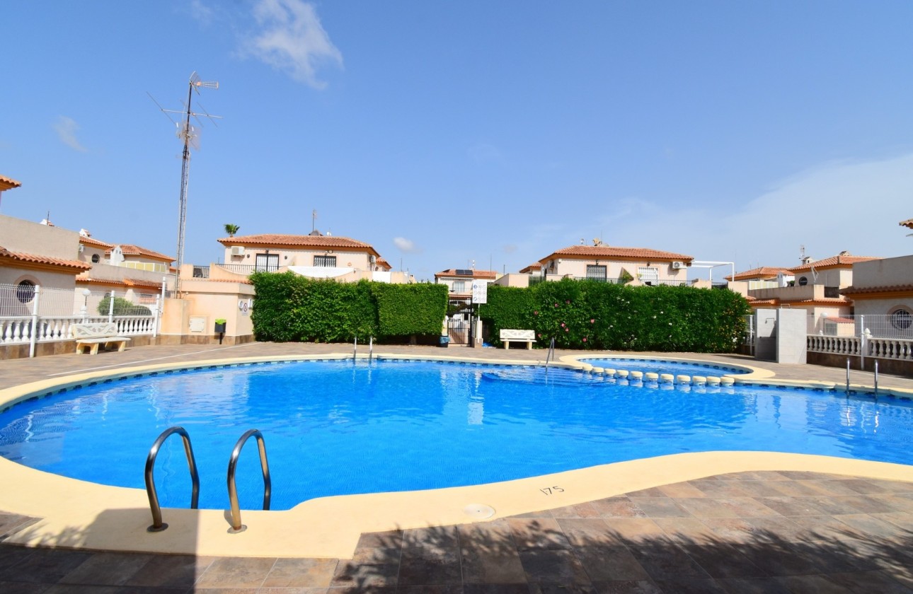 Resale - Semi Detached Villa -
Orihuela Costa - Playa Flamenca