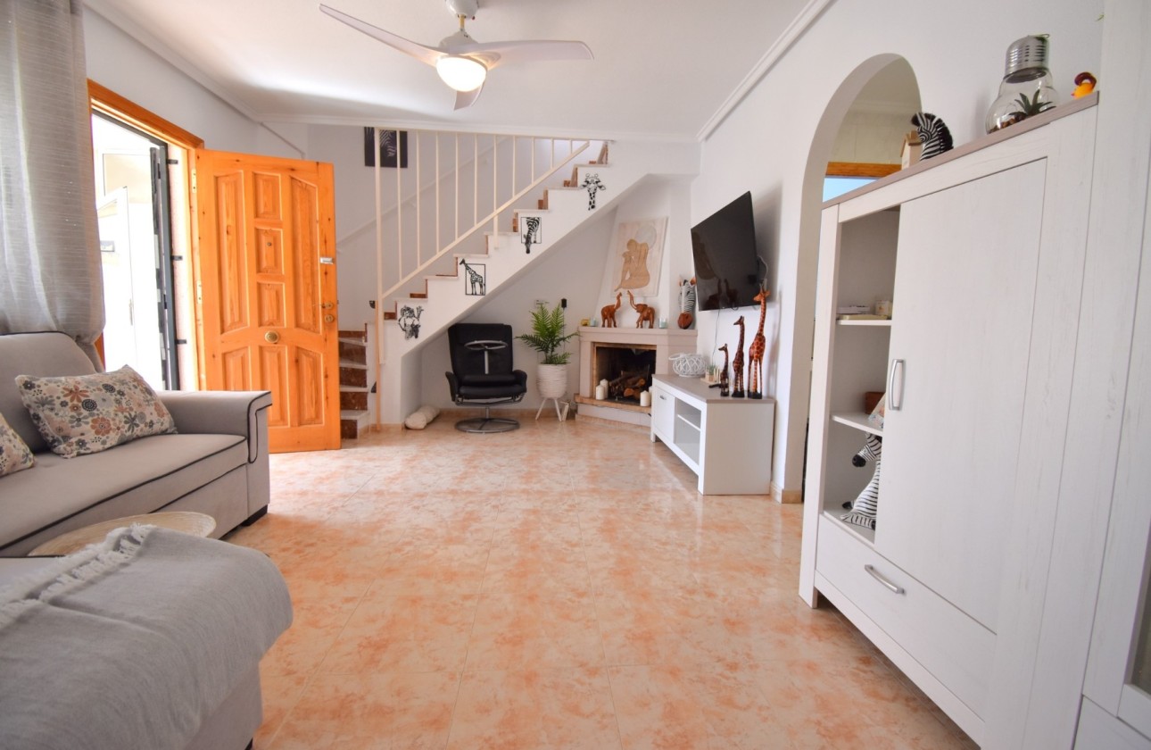 Resale - Semi Detached Villa -
Orihuela Costa - Playa Flamenca
