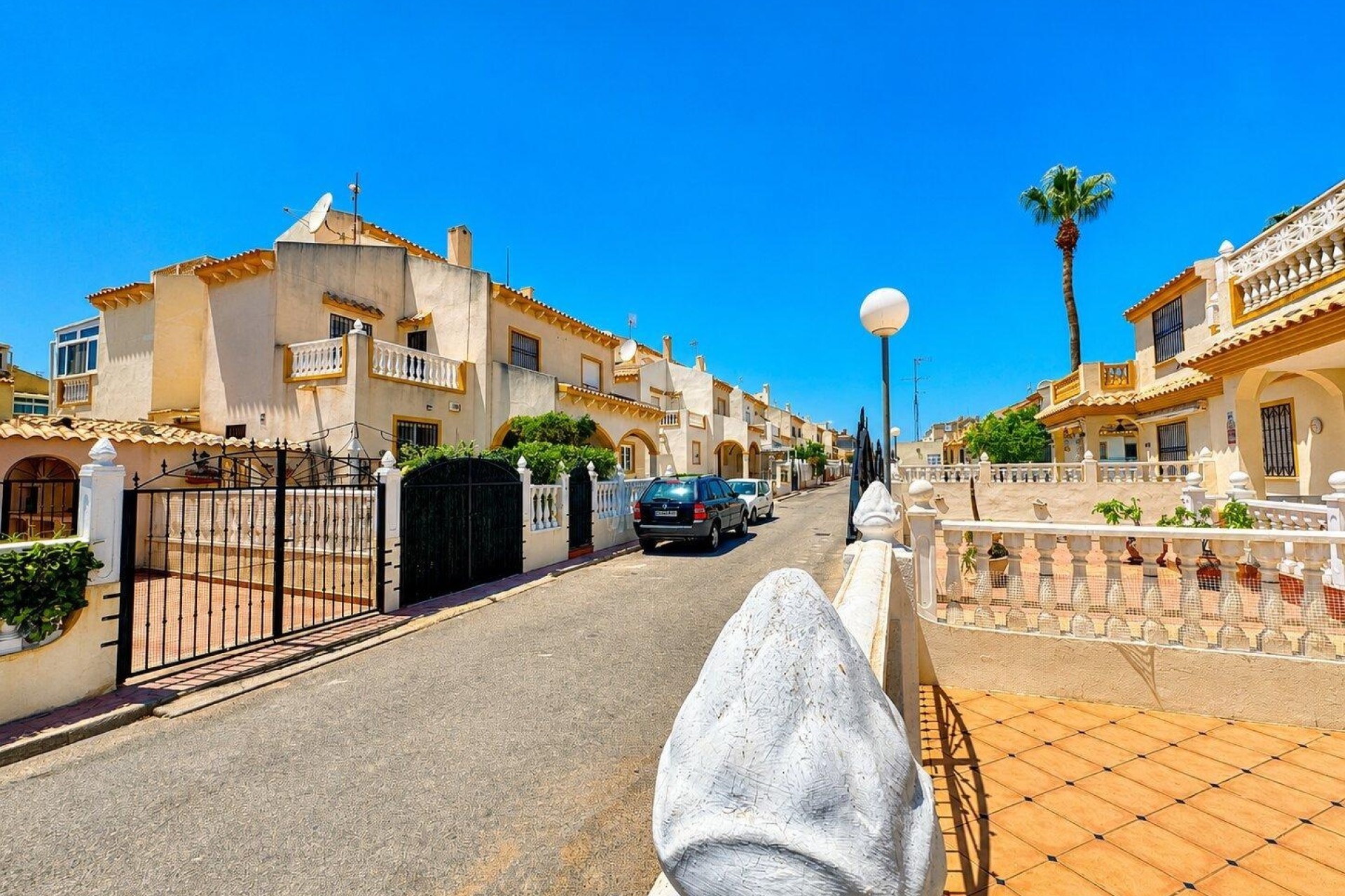 Resale - Semi Detached Villa -
Orihuela Costa - Playa Flamenca