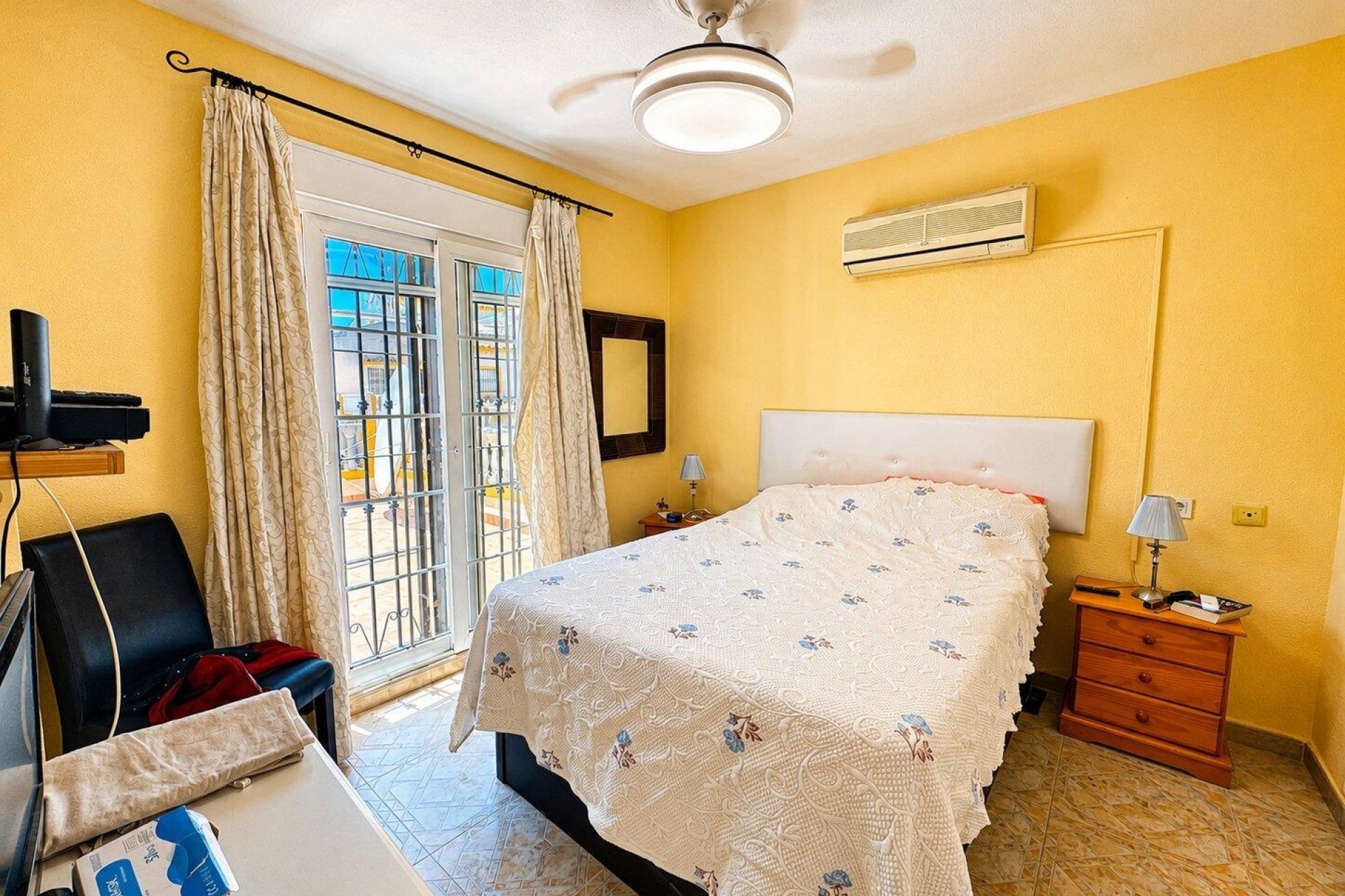 Resale - Semi Detached Villa -
Orihuela Costa - Playa Flamenca