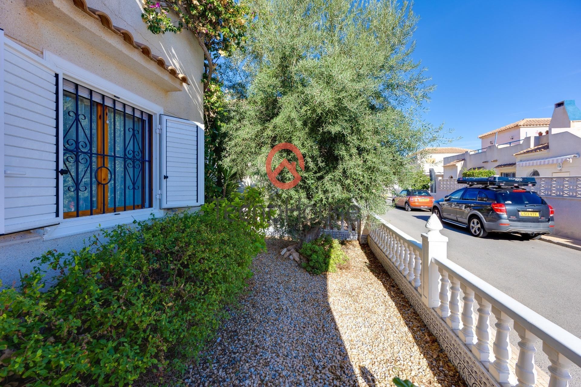 Resale - Semi Detached Villa -
Orihuela Costa - Playa Flamenca