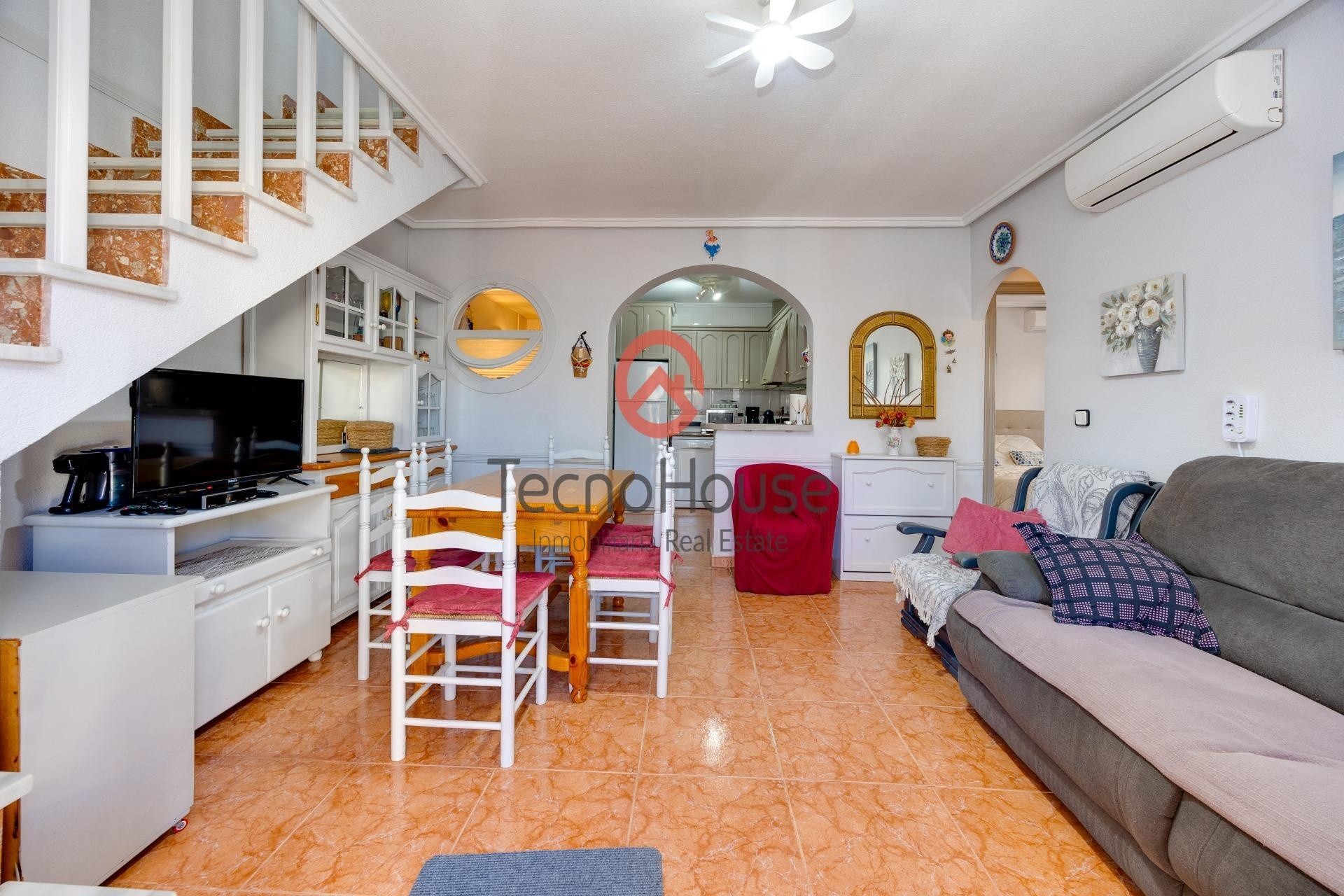 Resale - Semi Detached Villa -
Orihuela Costa - Playa Flamenca