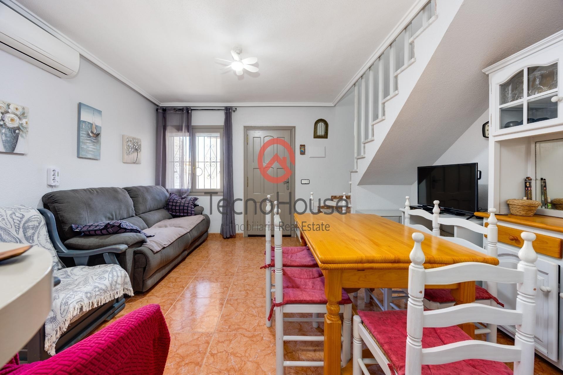 Resale - Semi Detached Villa -
Orihuela Costa - Playa Flamenca