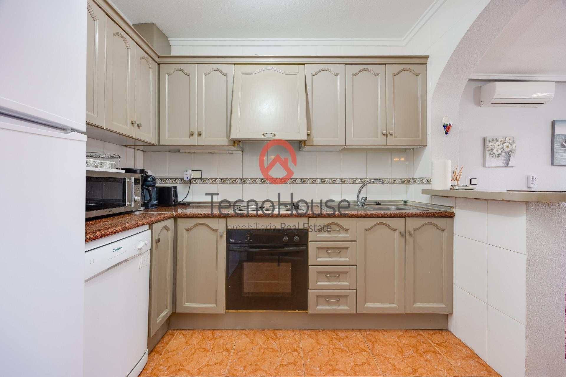 Resale - Semi Detached Villa -
Orihuela Costa - Playa Flamenca