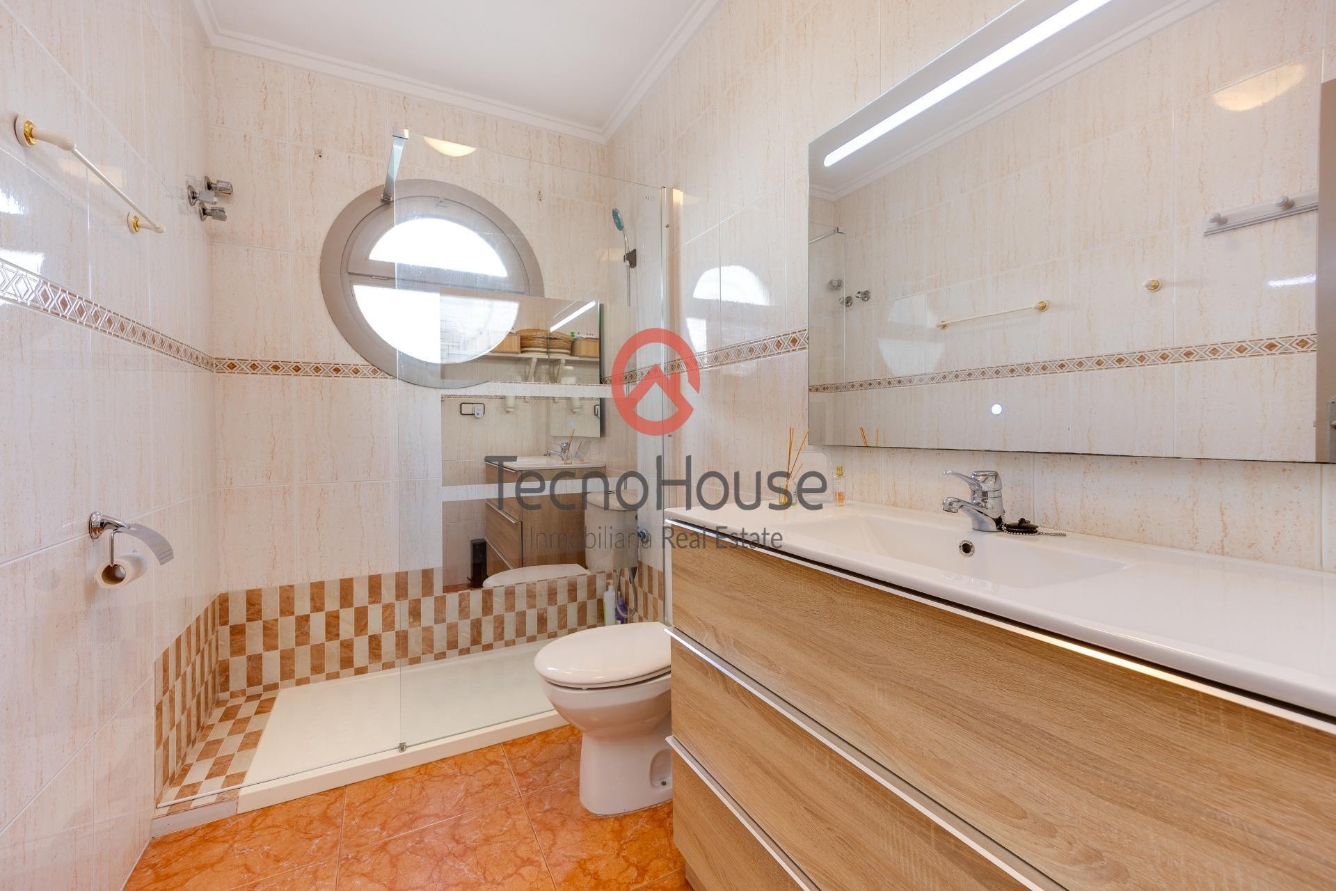 Resale - Semi Detached Villa -
Orihuela Costa - Playa Flamenca