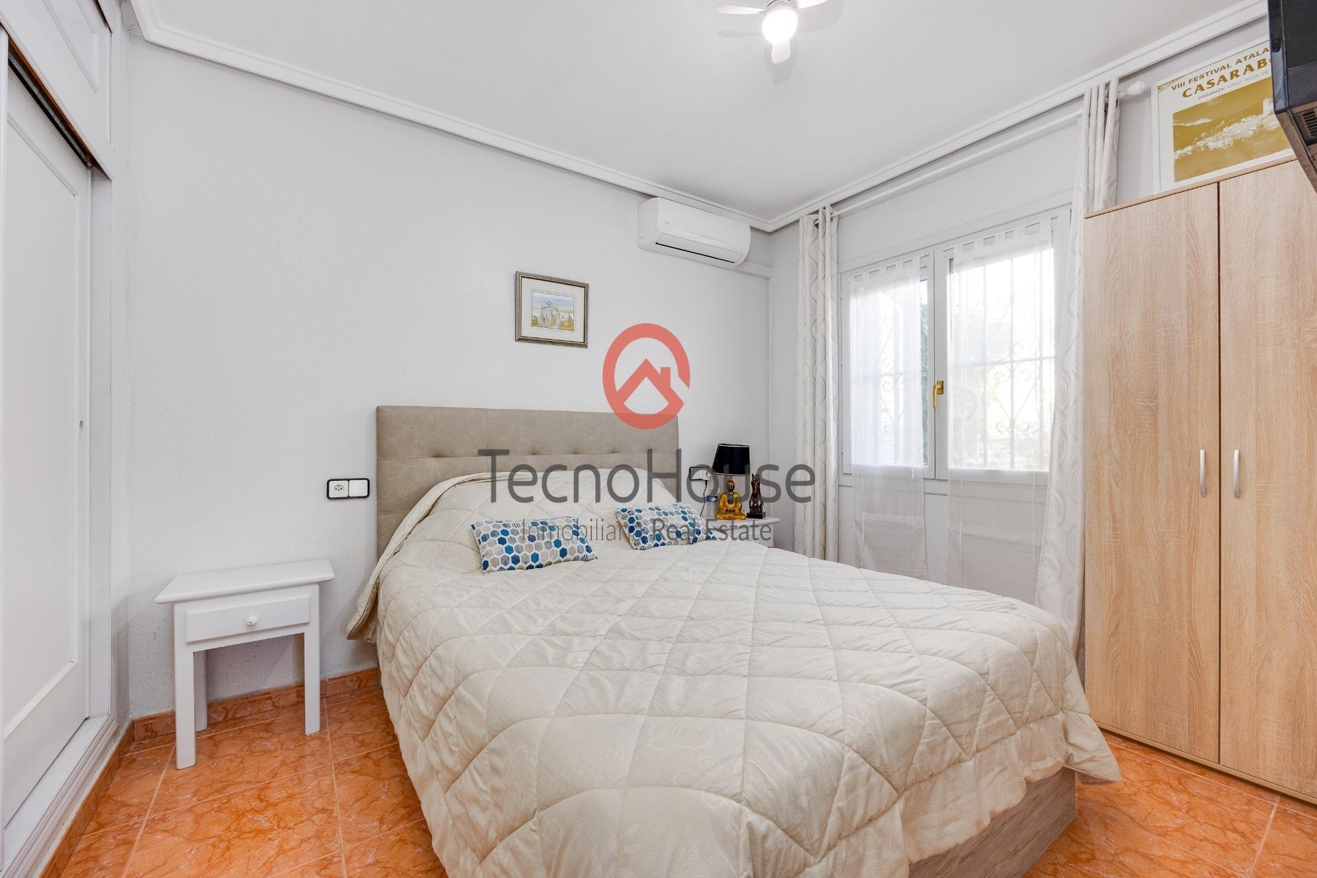 Resale - Semi Detached Villa -
Orihuela Costa - Playa Flamenca