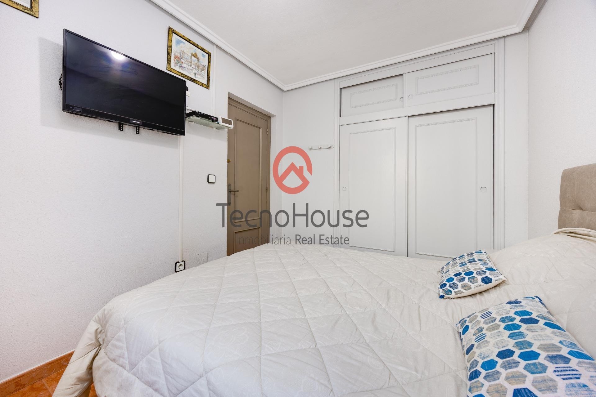 Resale - Semi Detached Villa -
Orihuela Costa - Playa Flamenca