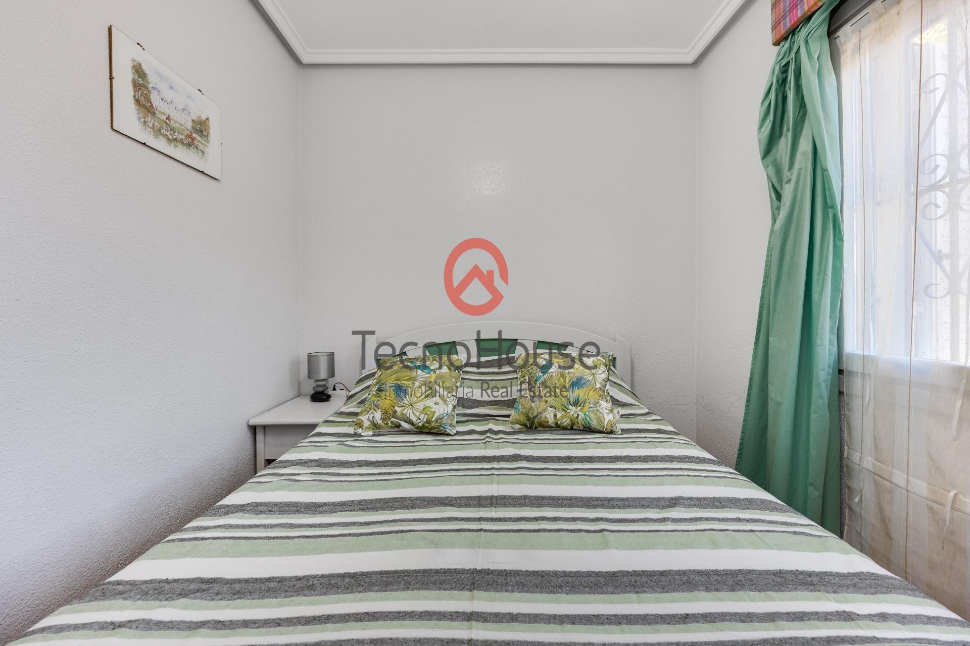 Resale - Semi Detached Villa -
Orihuela Costa - Playa Flamenca
