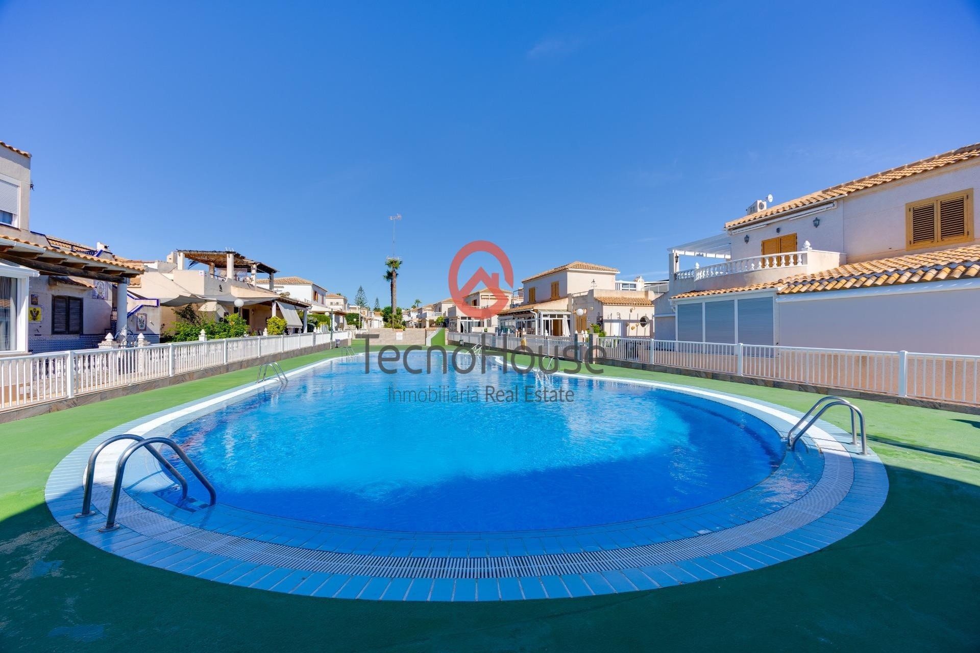 Resale - Semi Detached Villa -
Orihuela Costa - Playa Flamenca