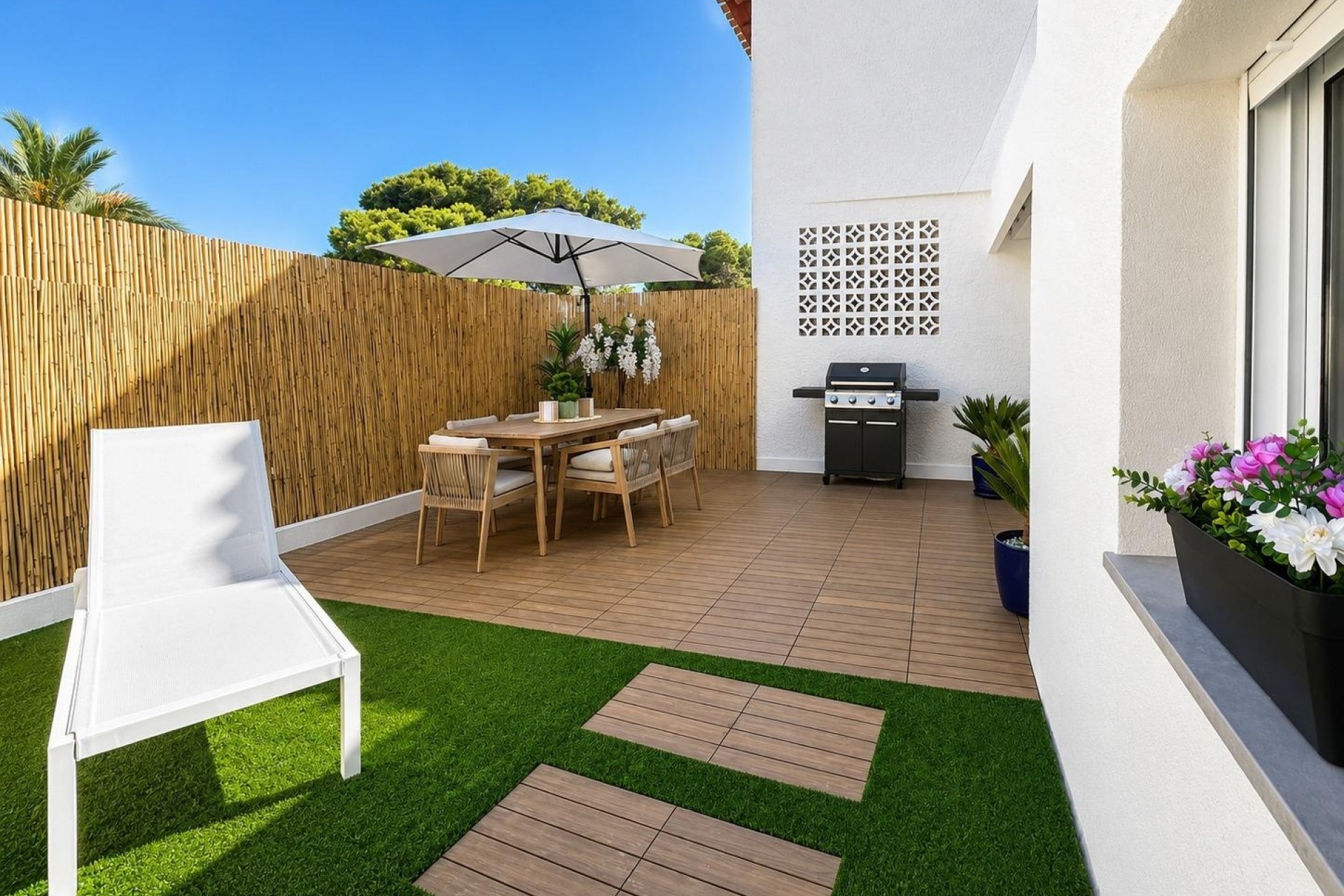 Resale - Semi Detached Villa -
Orihuela Costa - Punta Prima