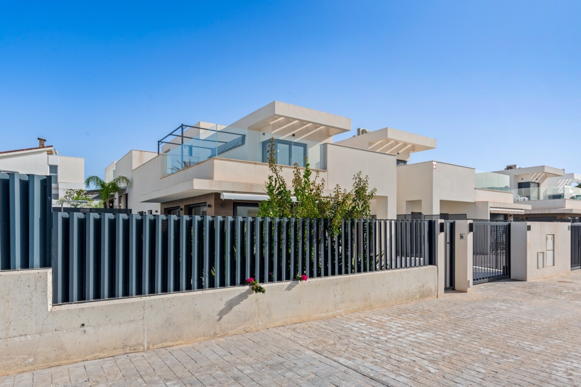Resale - Semi Detached Villa -
San Fulgencio - La Marina