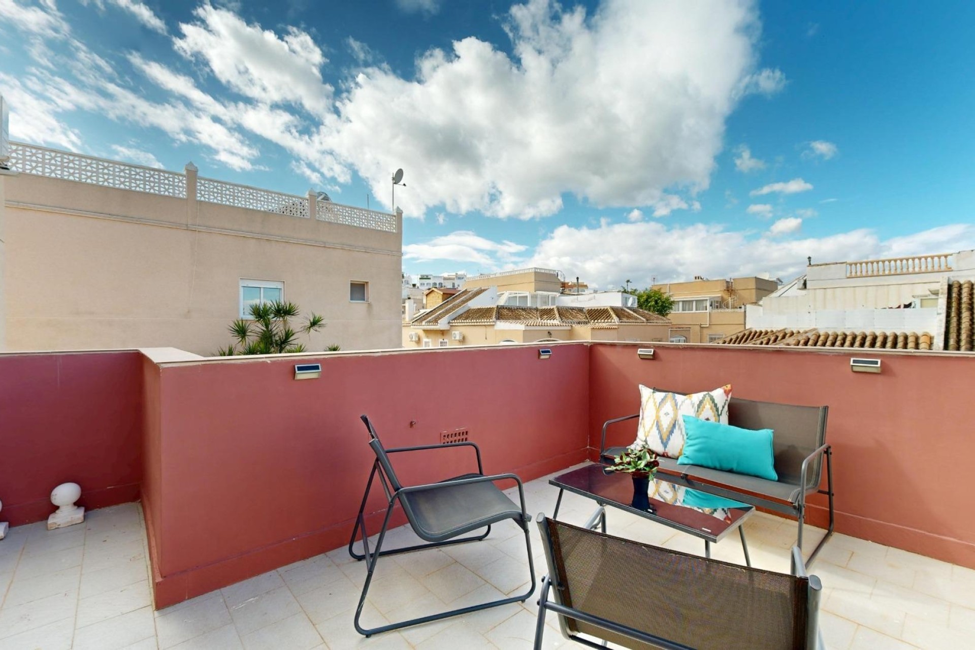 Resale - Semi Detached Villa -
San Miguel de Salinas - 03193
