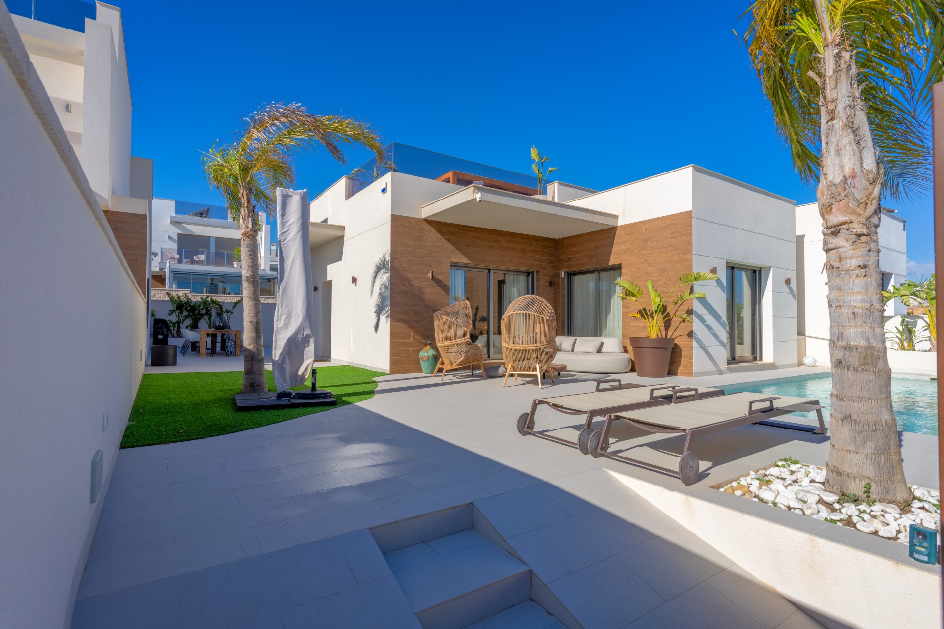 Resale - Semi Detached Villa -
San Miguel de Salinas