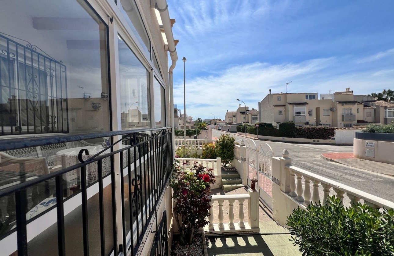 Resale - Semi Detached Villa -
Torrevieja - Torre la mata