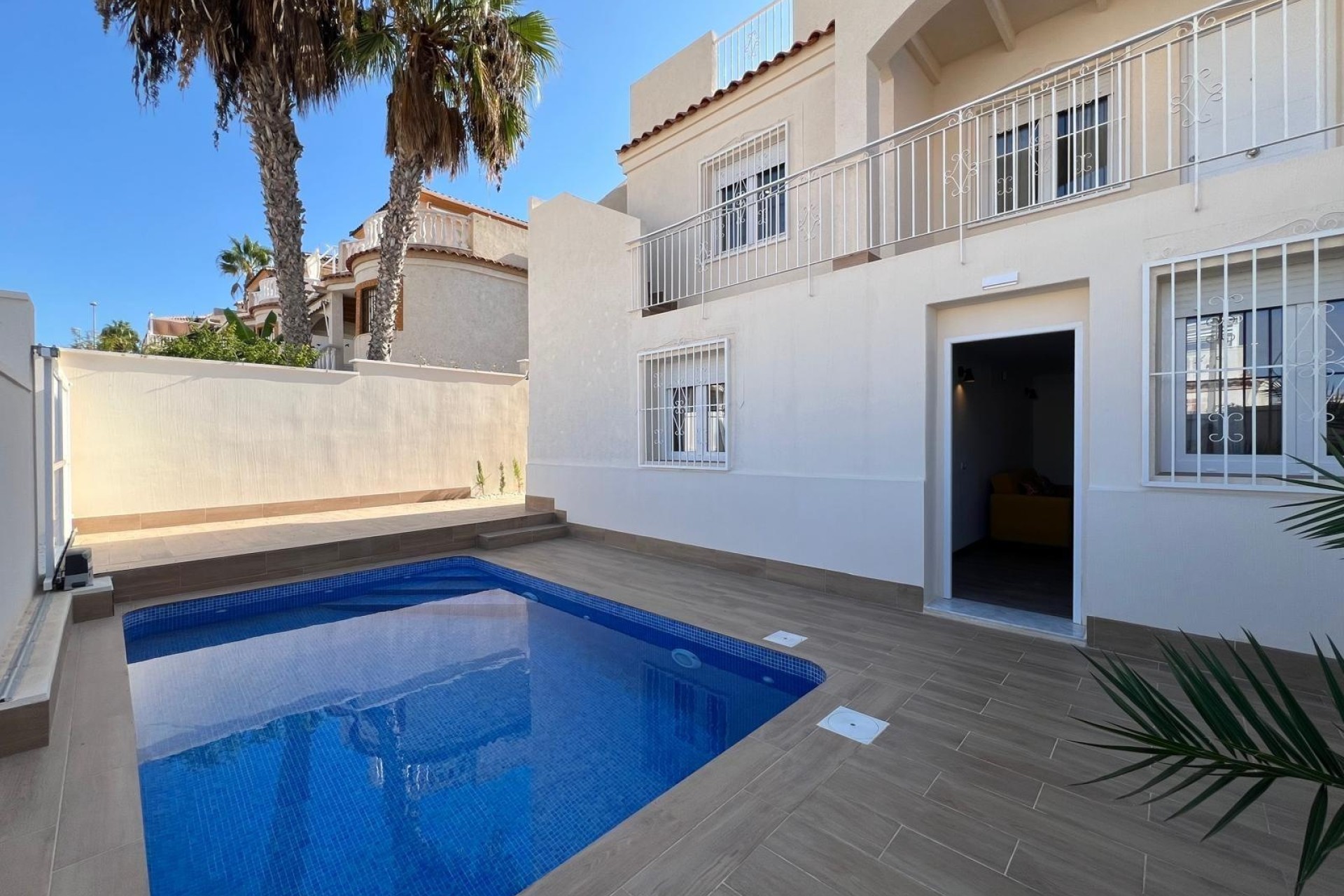 Resale - Semi Detached Villa -
Torrevieja - Torreblanca