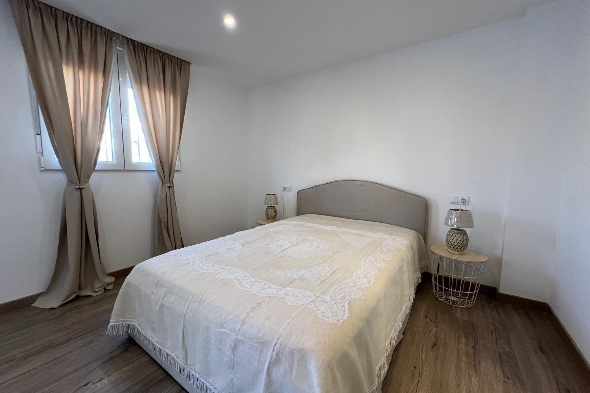 Resale - Semi Detached Villa -
Torrevieja - Torreblanca