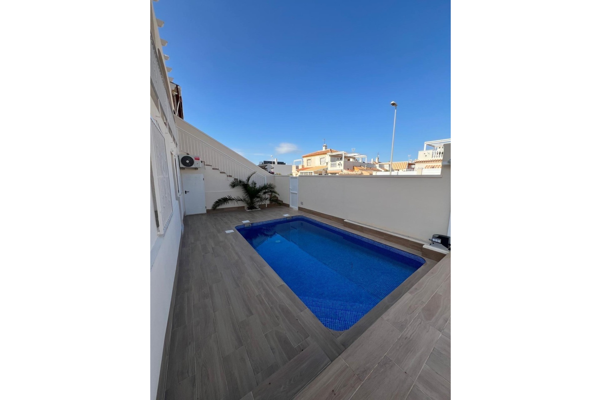Resale - Semi Detached Villa -
Torrevieja - Torreblanca