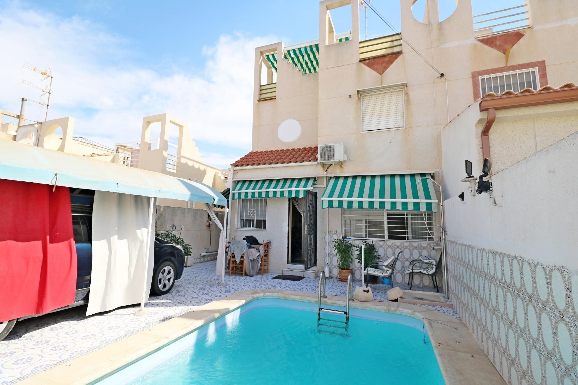 Resale - Semi Detached Villa -
Torrevieja - Torretas