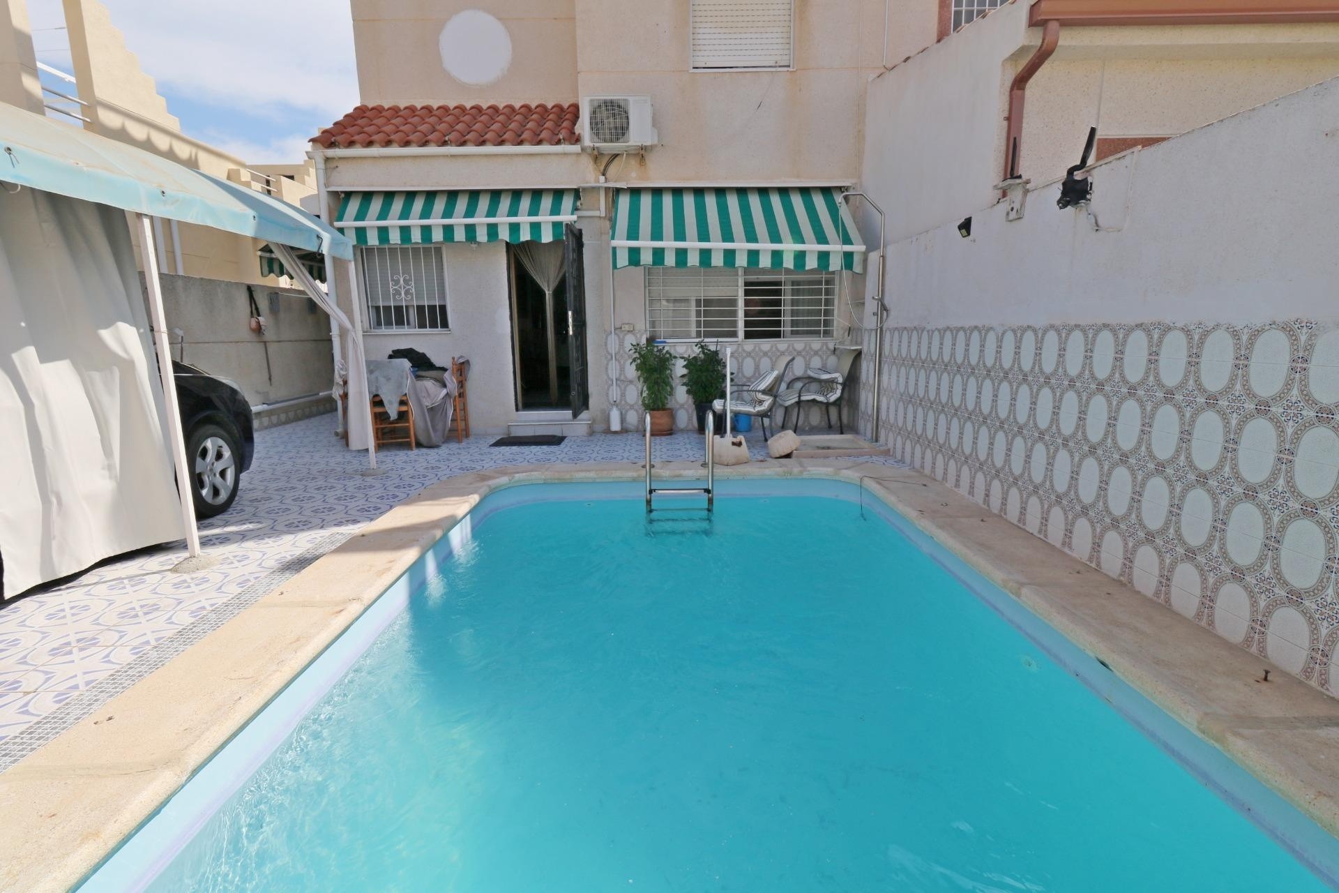 Resale - Semi Detached Villa -
Torrevieja - Torretas