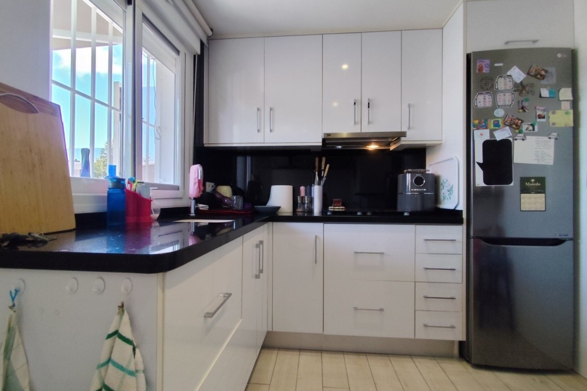 Resale - Semi Detached Villa -
Torrevieja
