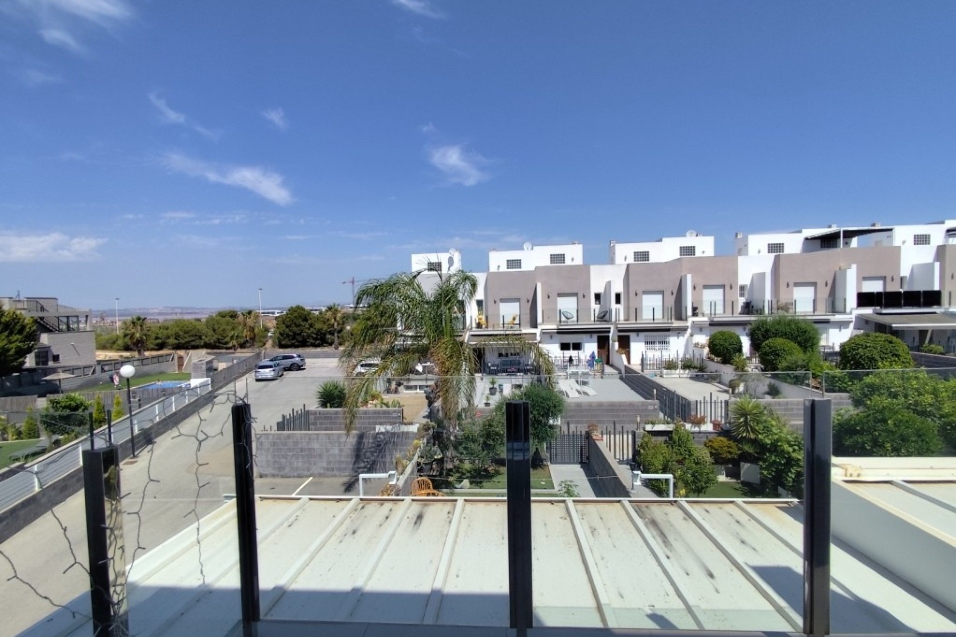 Resale - Semi Detached Villa -
Torrevieja