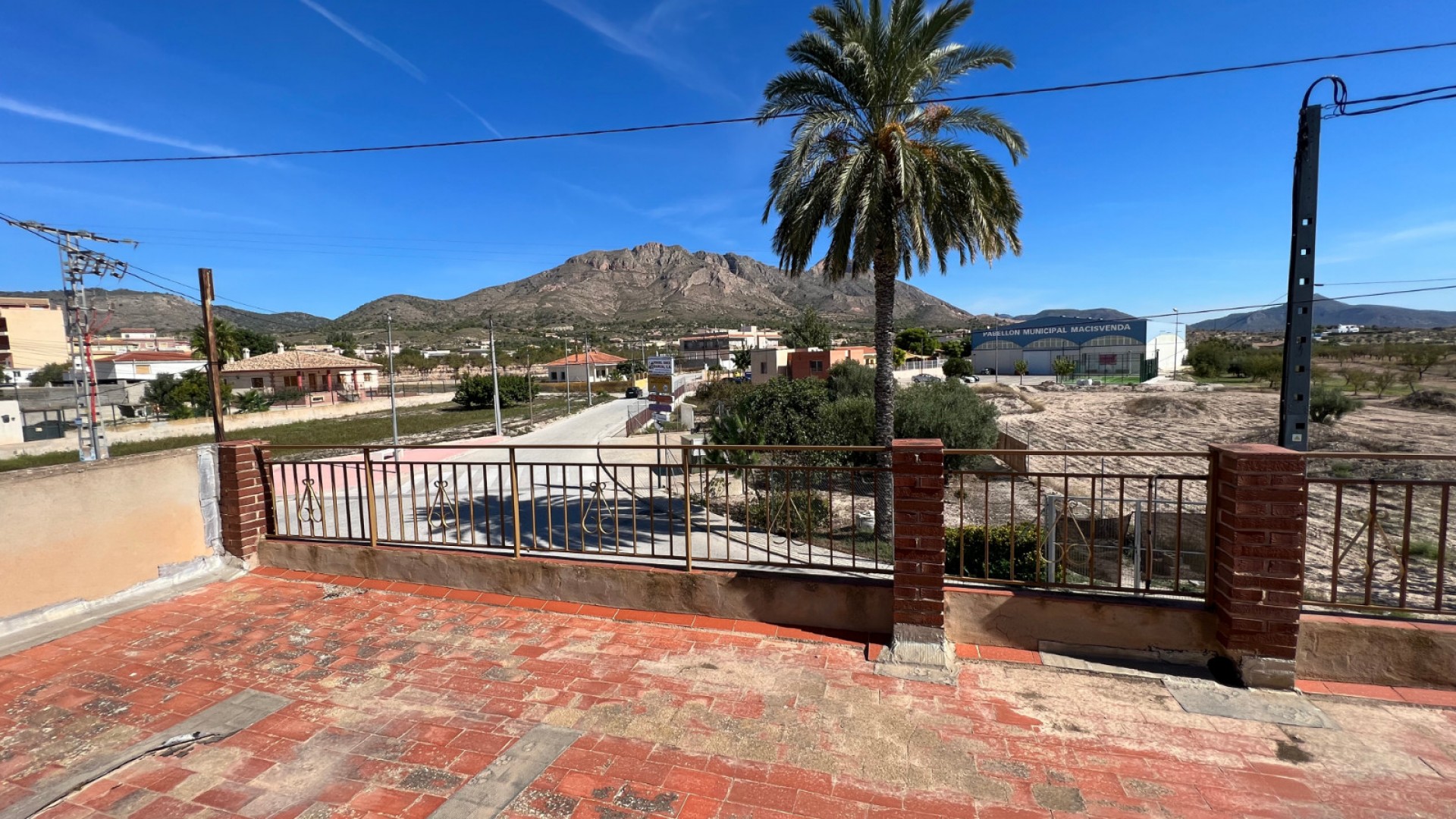 Resale - Stadthaus -
Abanilla - MACISVENDA