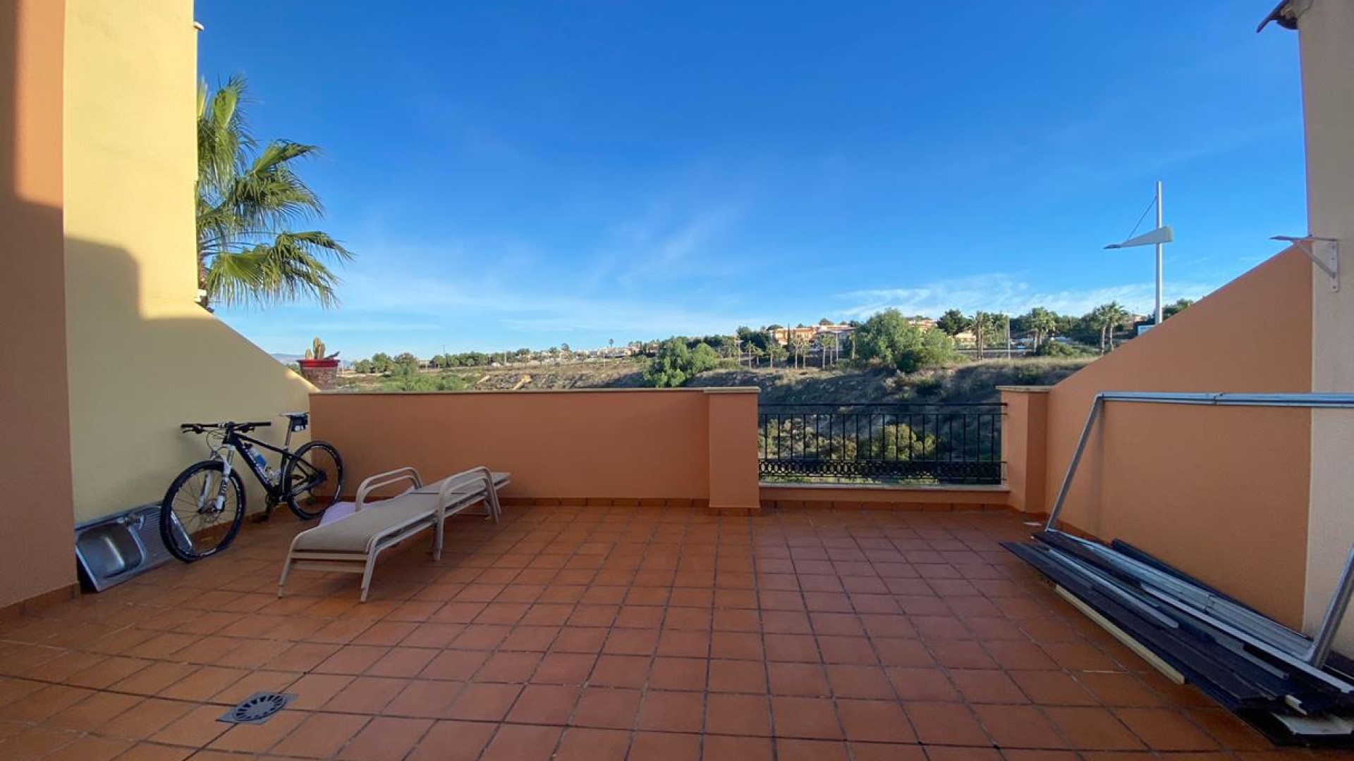 Resale - Stadthaus -
Algorfa - Algorfa (La Finca Golf)