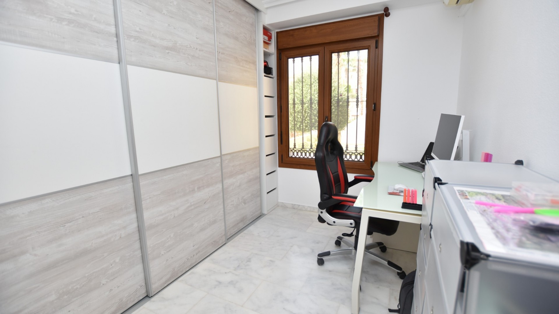 Resale - Stadthaus -
Algorfa - La Finca Golf Resort