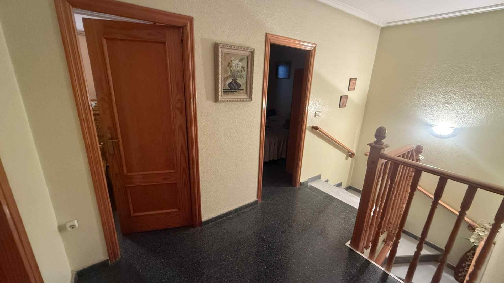 Resale - Stadthaus -
Almoradí