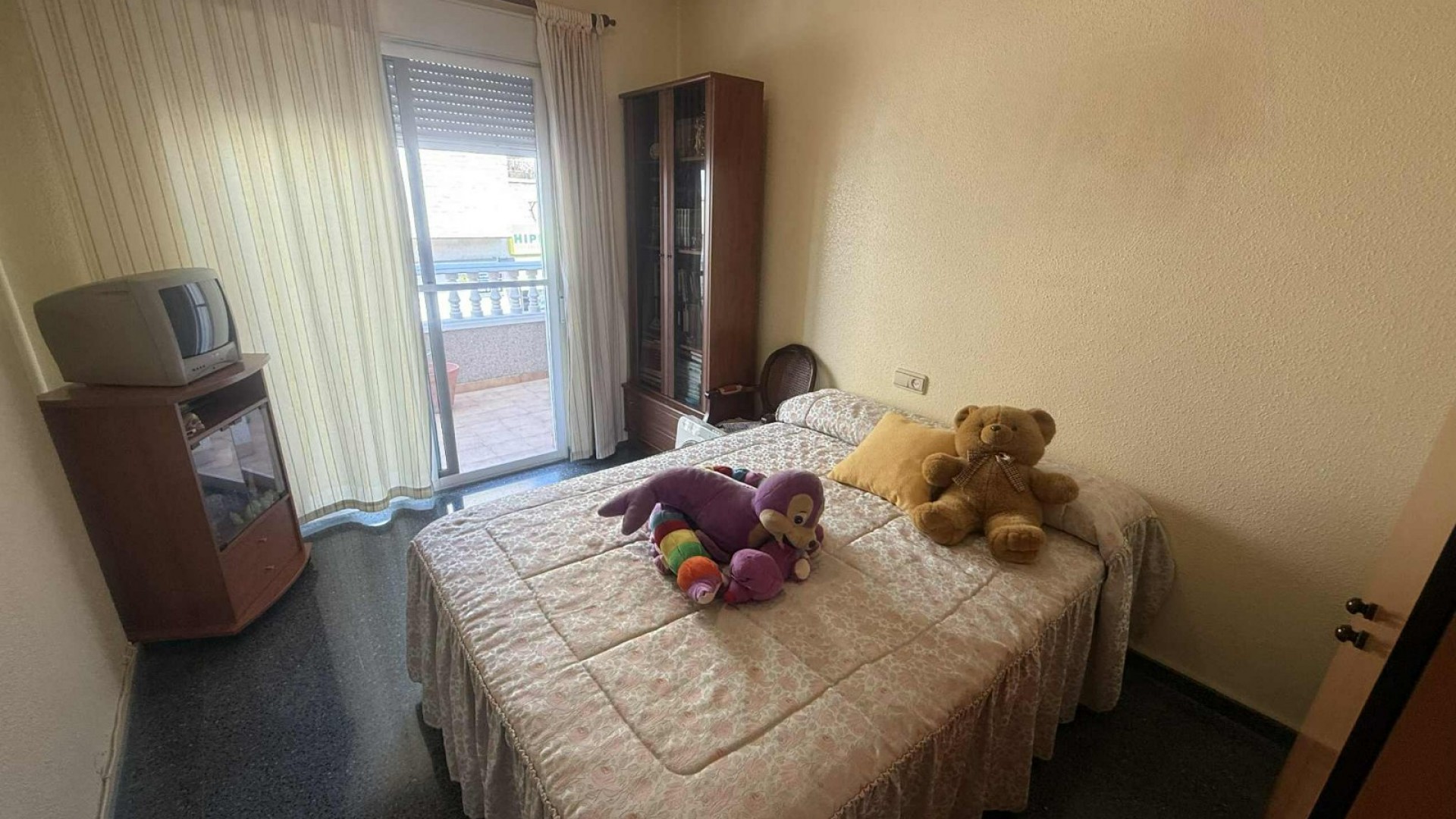 Resale - Stadthaus -
Almoradí