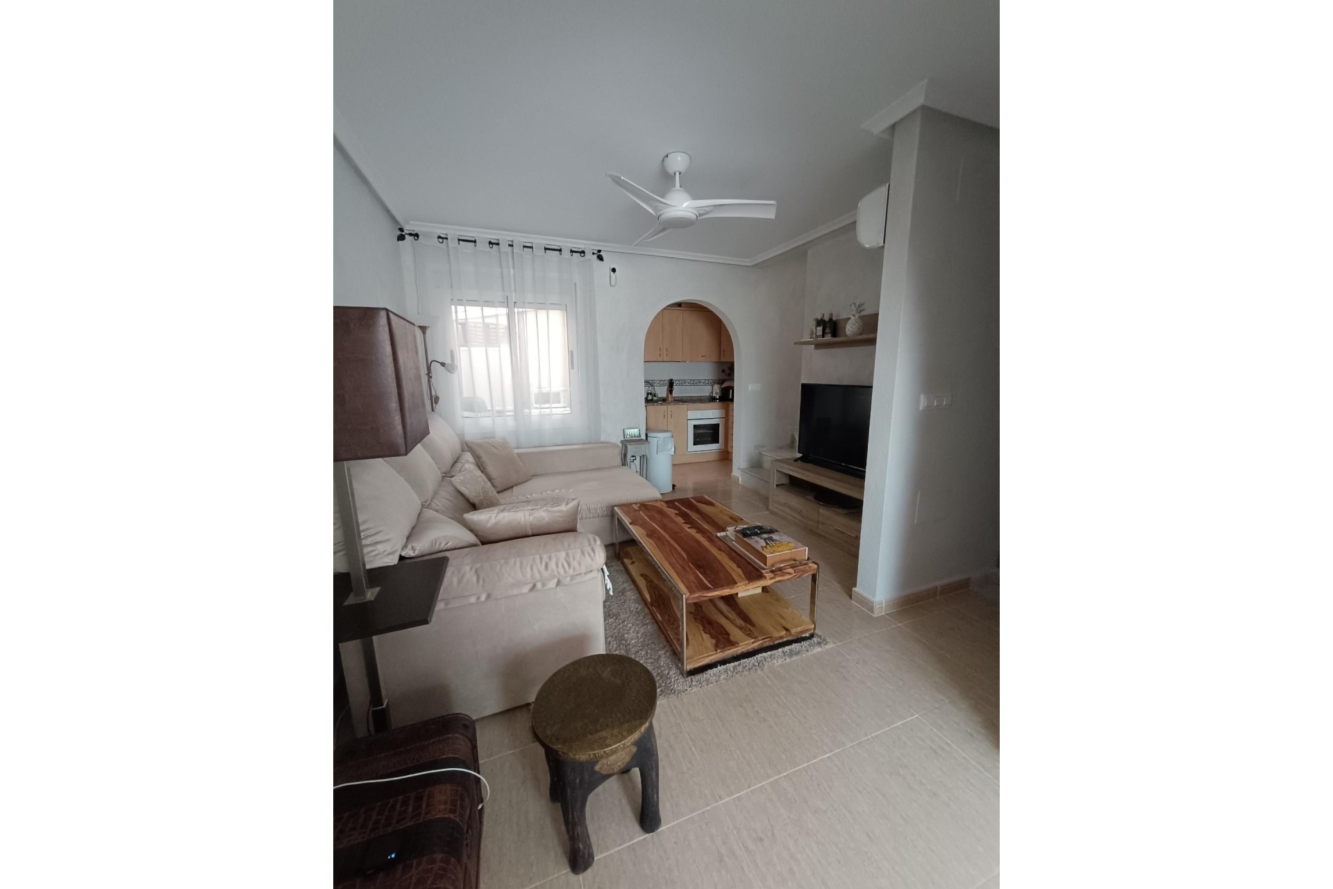 Resale - Stadthaus -
Avileses - Jerónimo Y Avileses