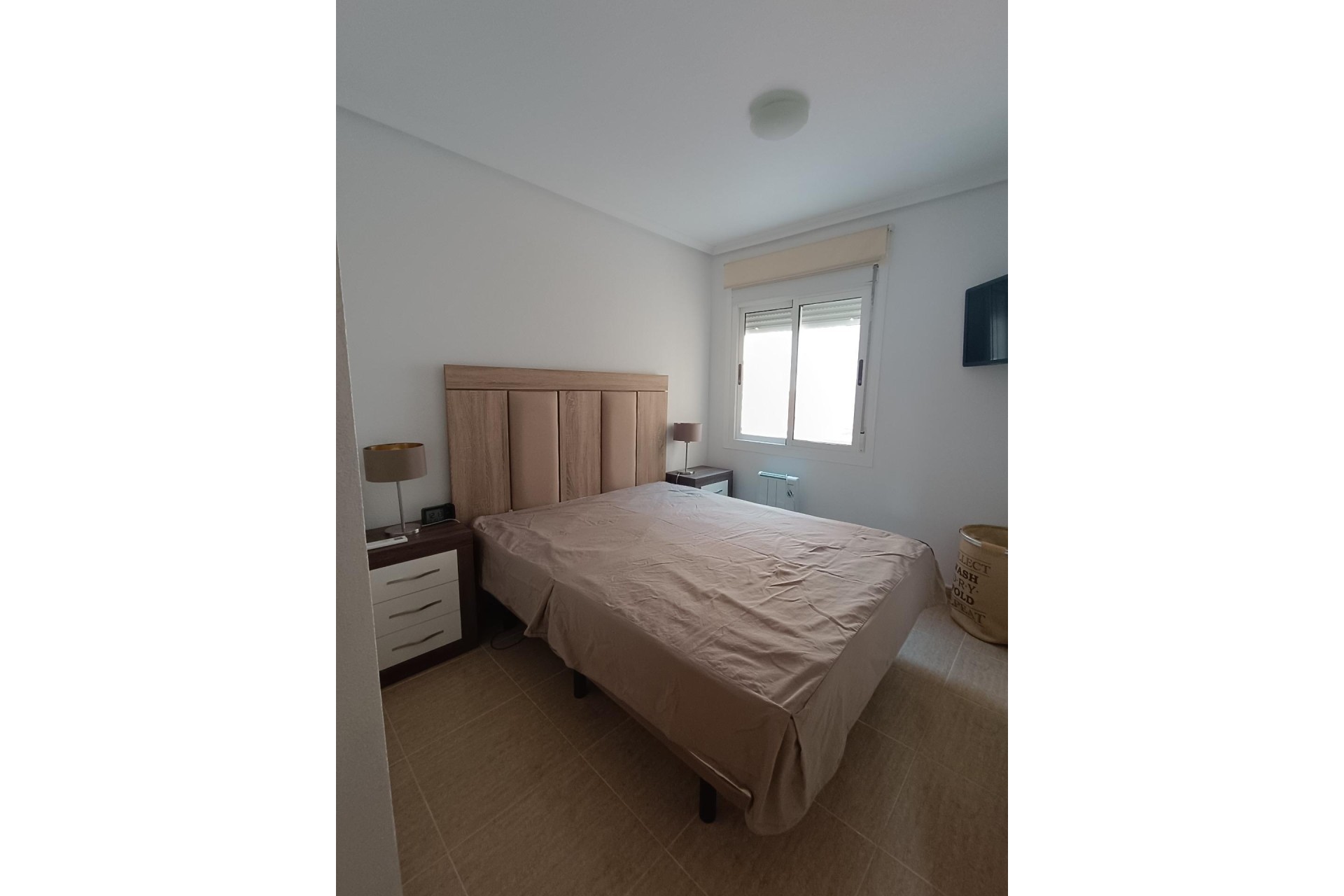 Resale - Stadthaus -
Avileses - Jerónimo Y Avileses