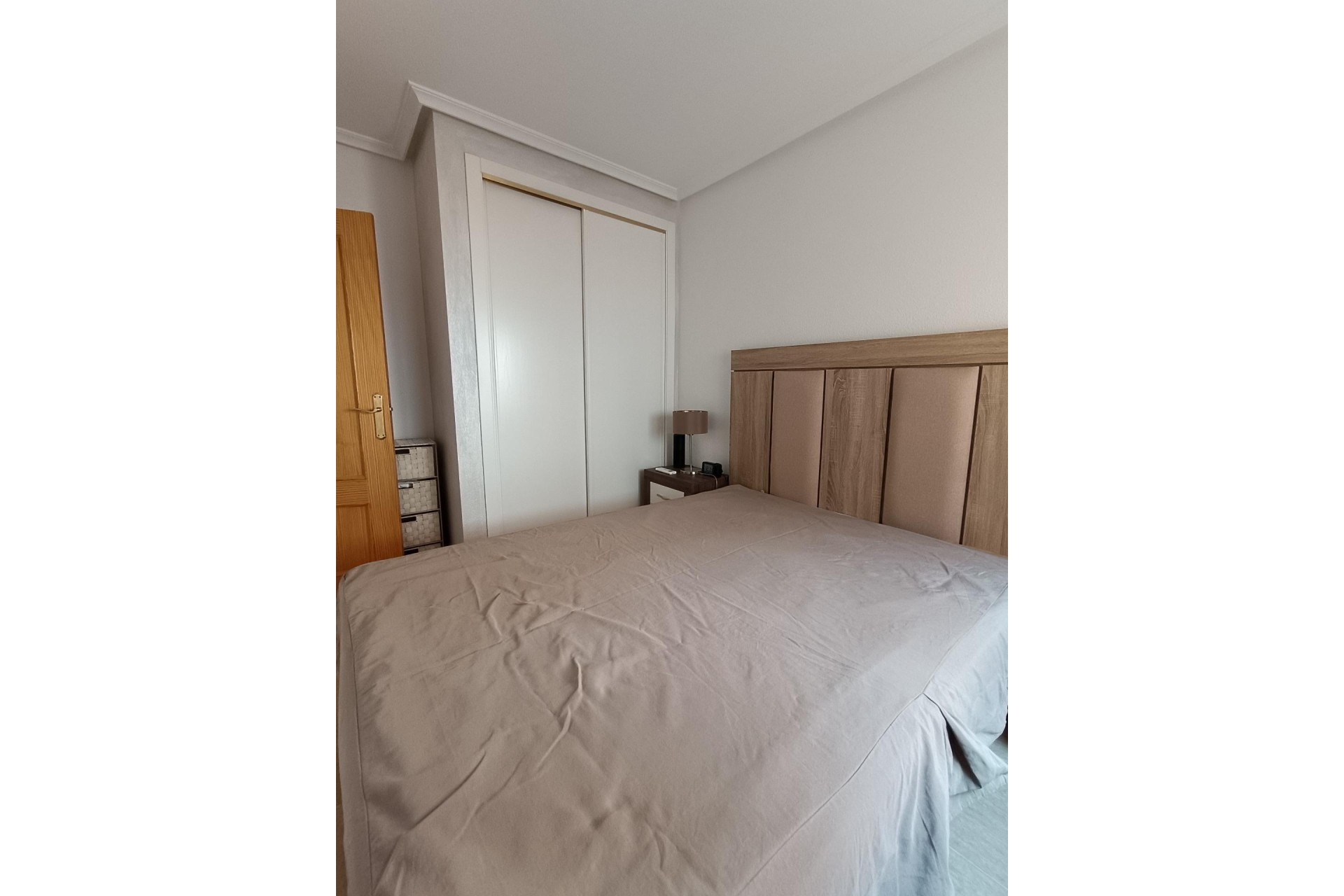 Resale - Stadthaus -
Avileses - Jerónimo Y Avileses