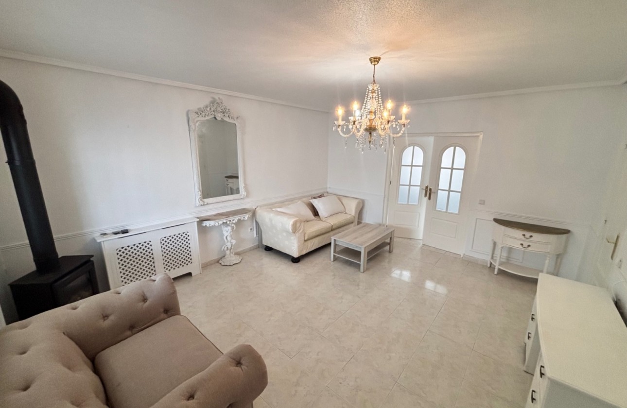 Resale - Stadthaus -
Benijofar - Monte Azul