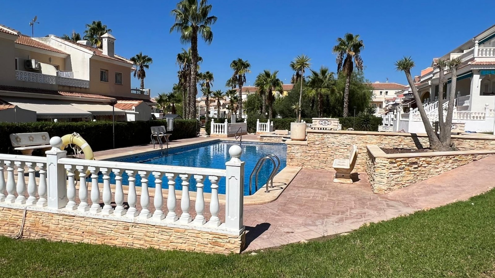 Resale - Stadthaus -
Benijofar - Monte Azul