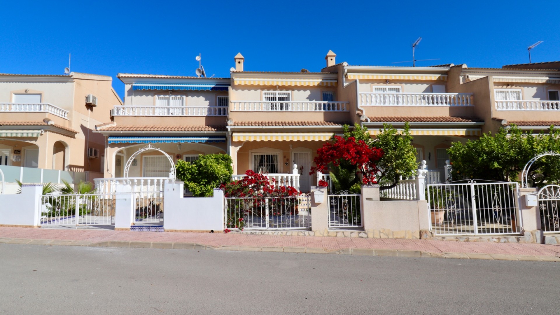 Resale - Stadthaus -
Ciudad Quesada - Rojales - Doña Pepa