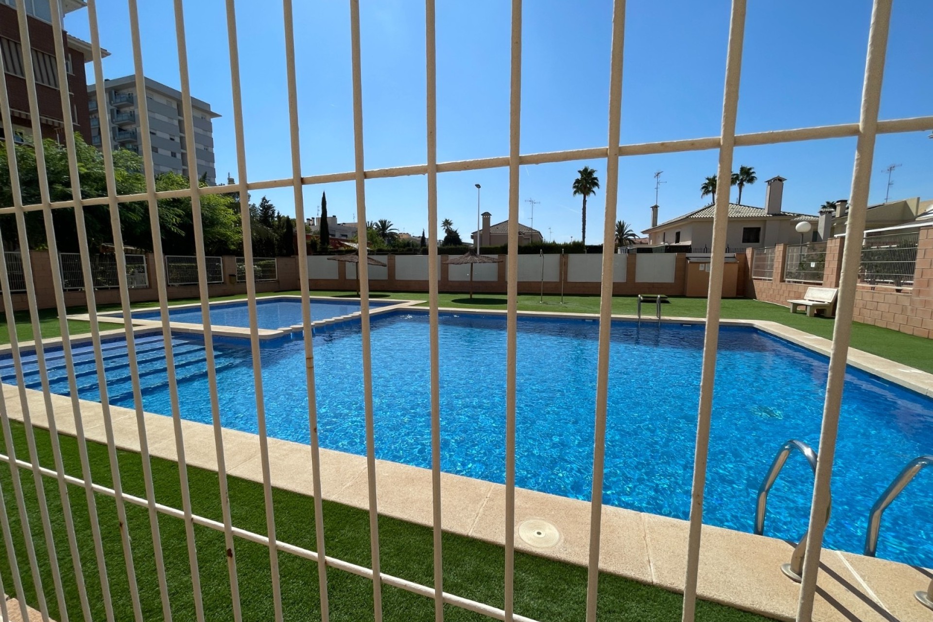 Resale - Stadthaus -
Elche - Center