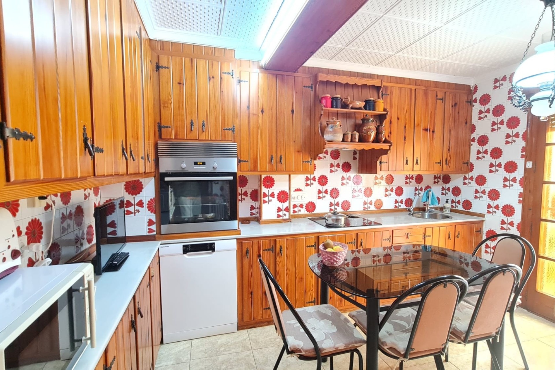 Resale - Stadthaus -
Elda - Inland
