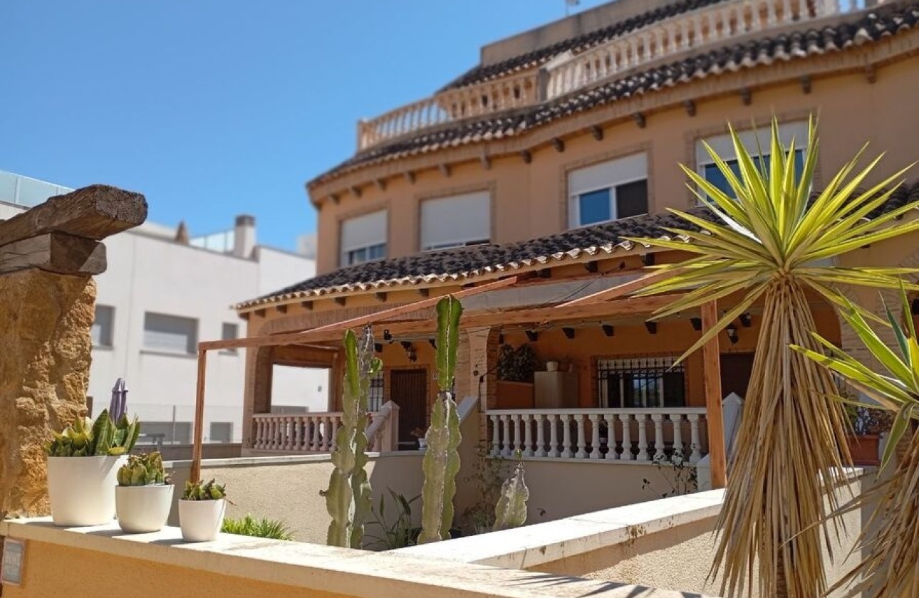 Resale - Stadthaus -
Guardamar del Segura - Costa Blanca
