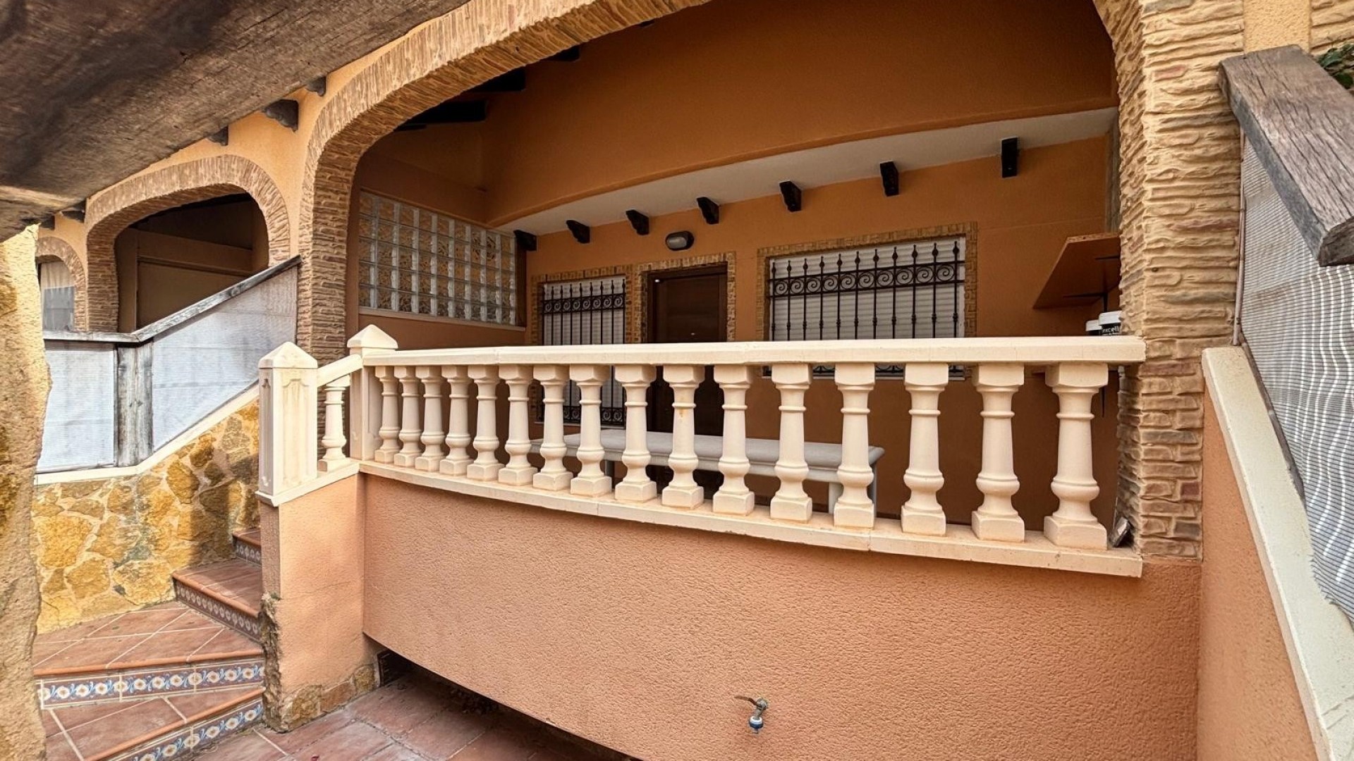 Resale - Stadthaus -
Guardamar del Segura - Urbanizaciones