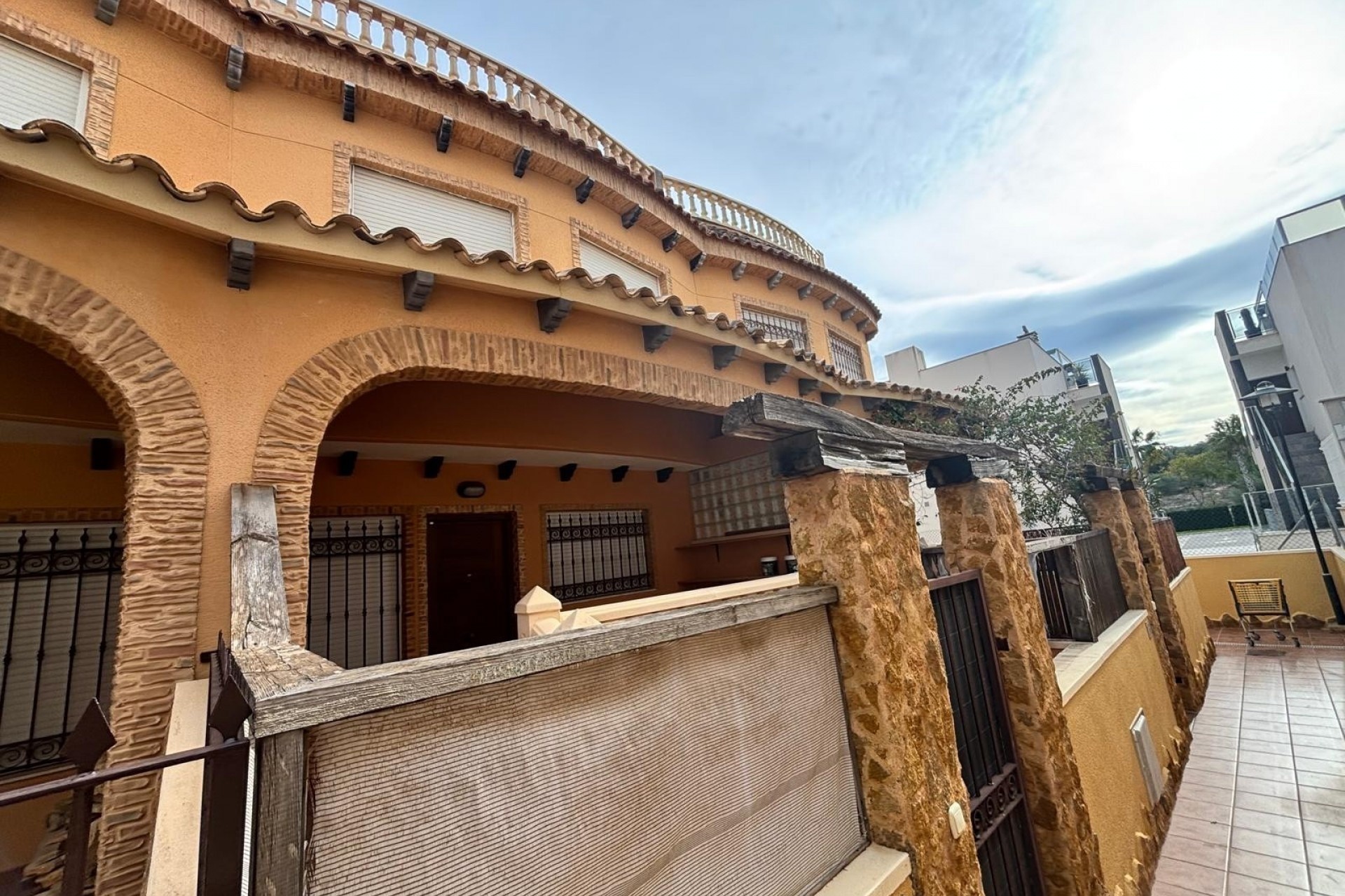 Resale - Stadthaus -
Guardamar del Segura - Urbanizaciones