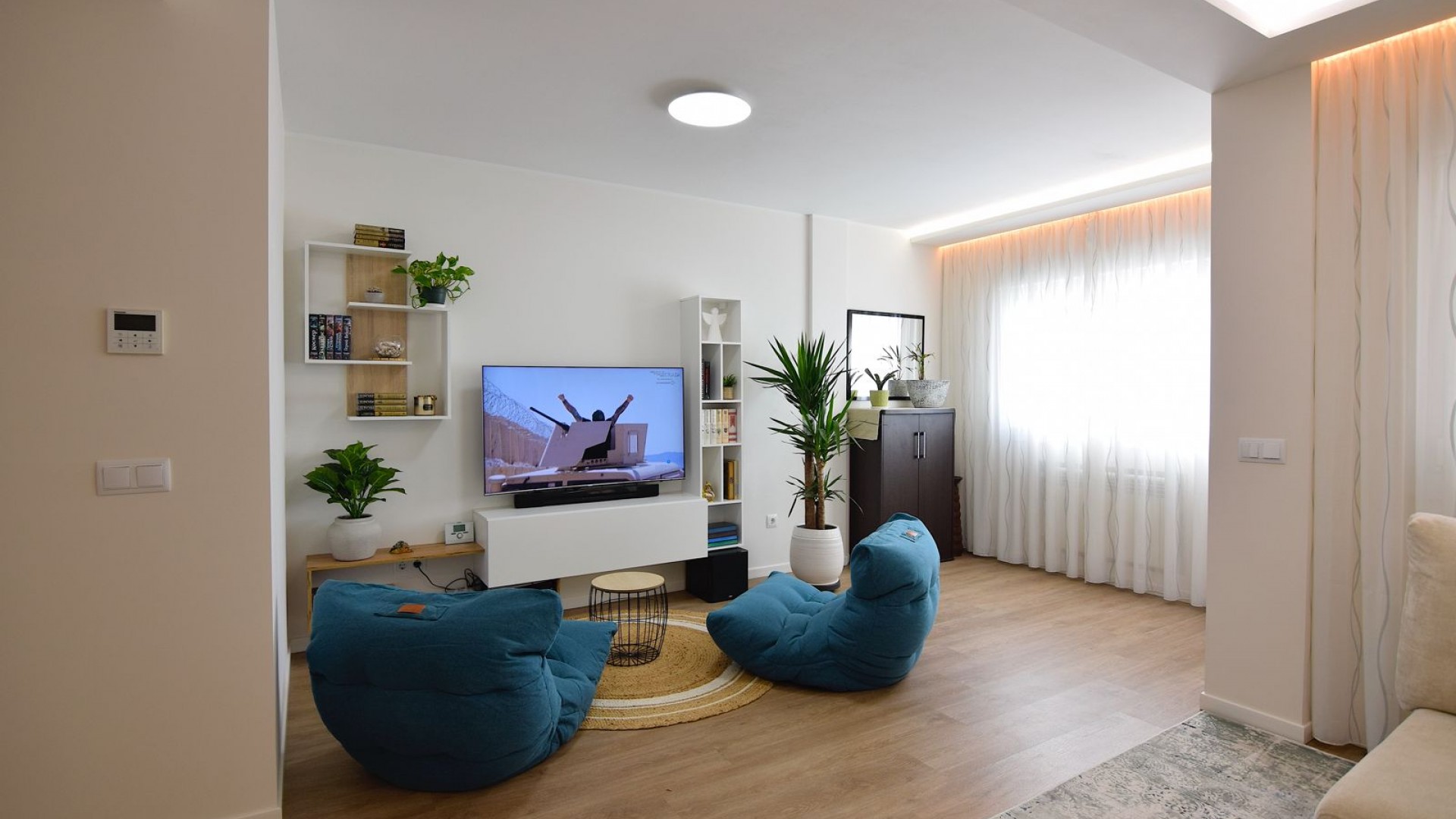 Resale - Stadthaus -
La Florida