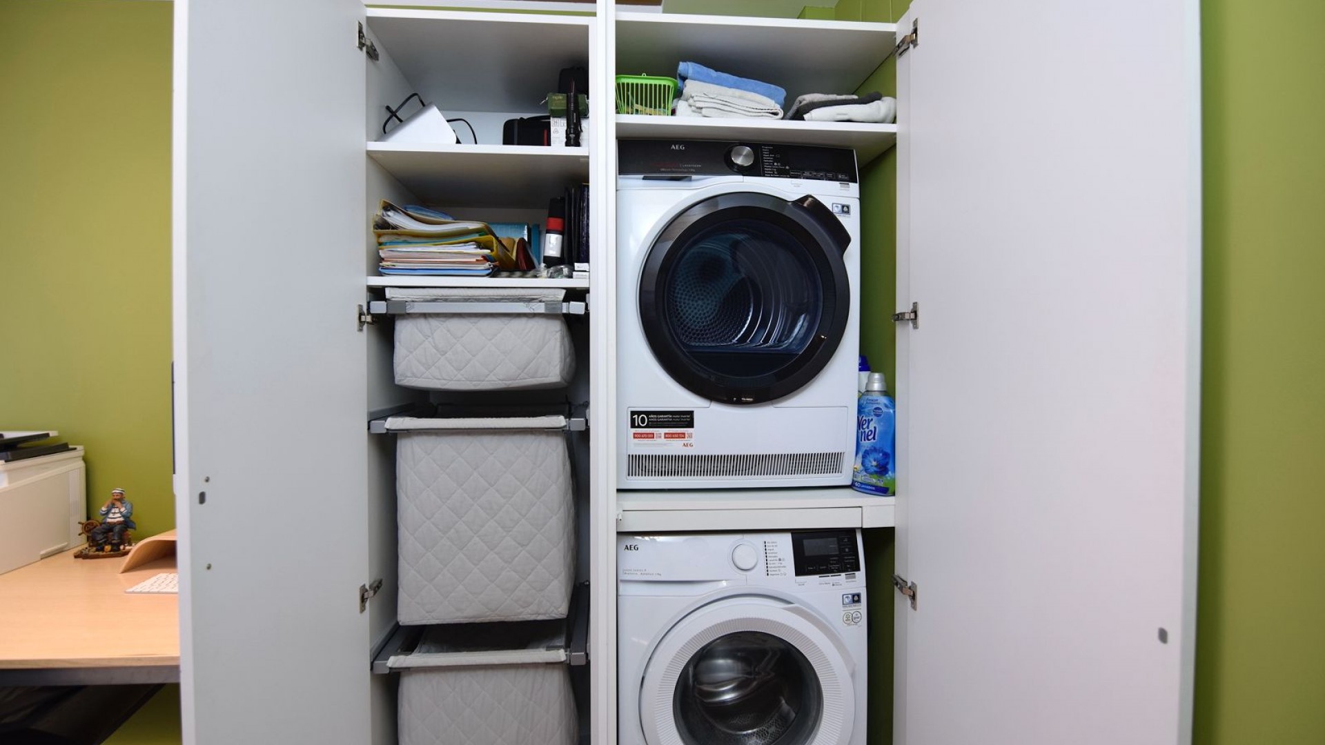 Resale - Stadthaus -
La Florida