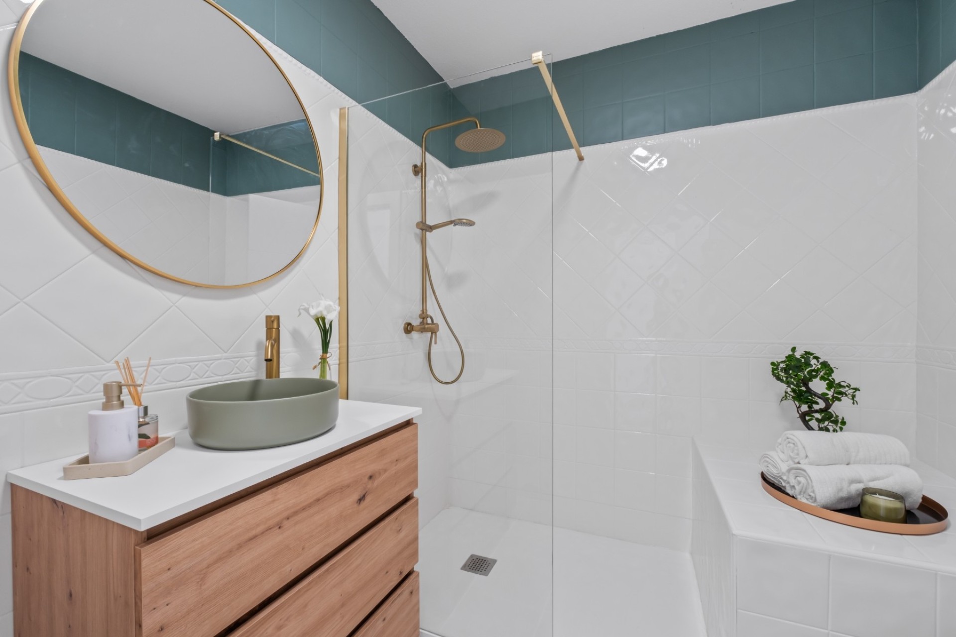 Resale - Stadthaus -
La Florida