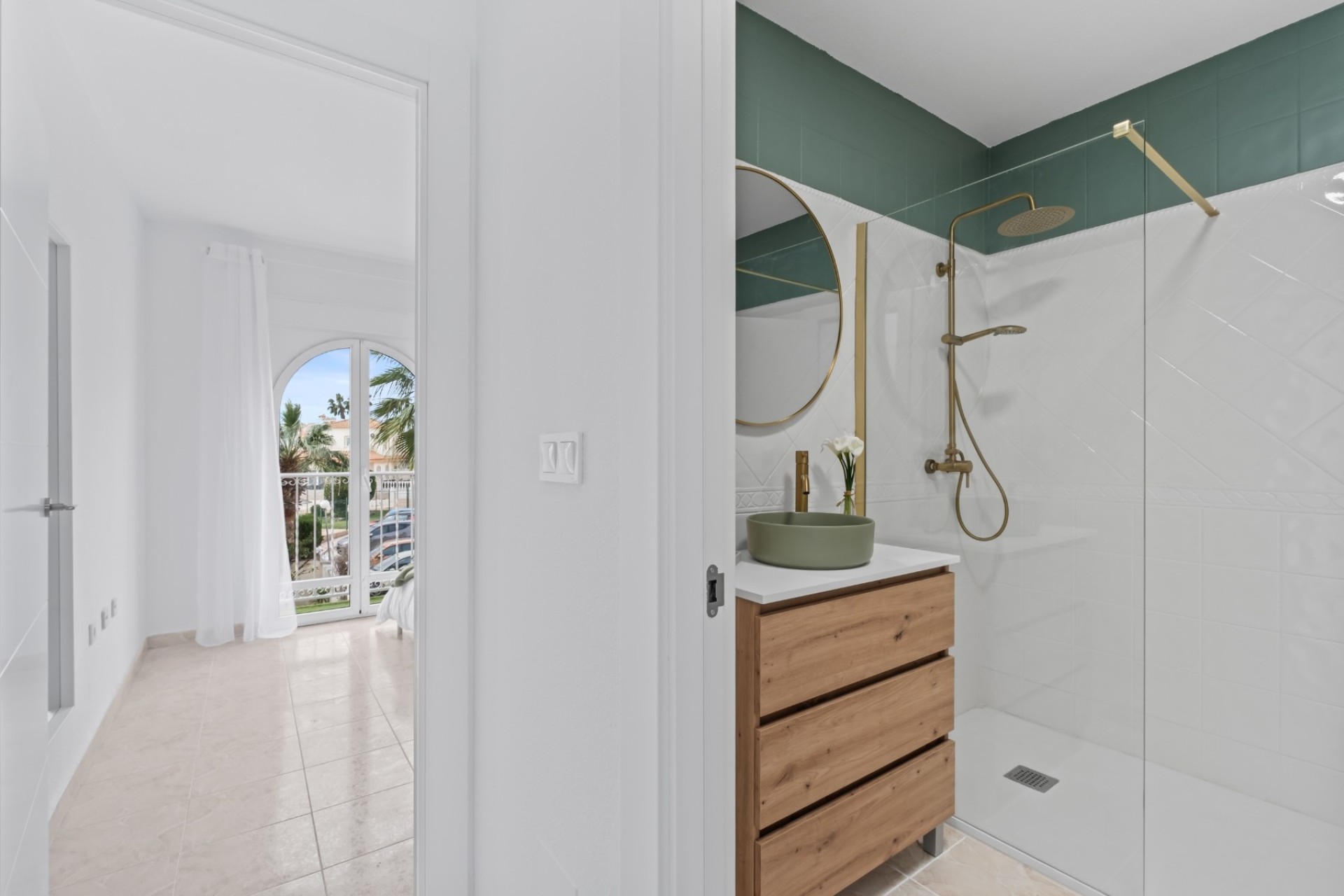 Resale - Stadthaus -
La Florida